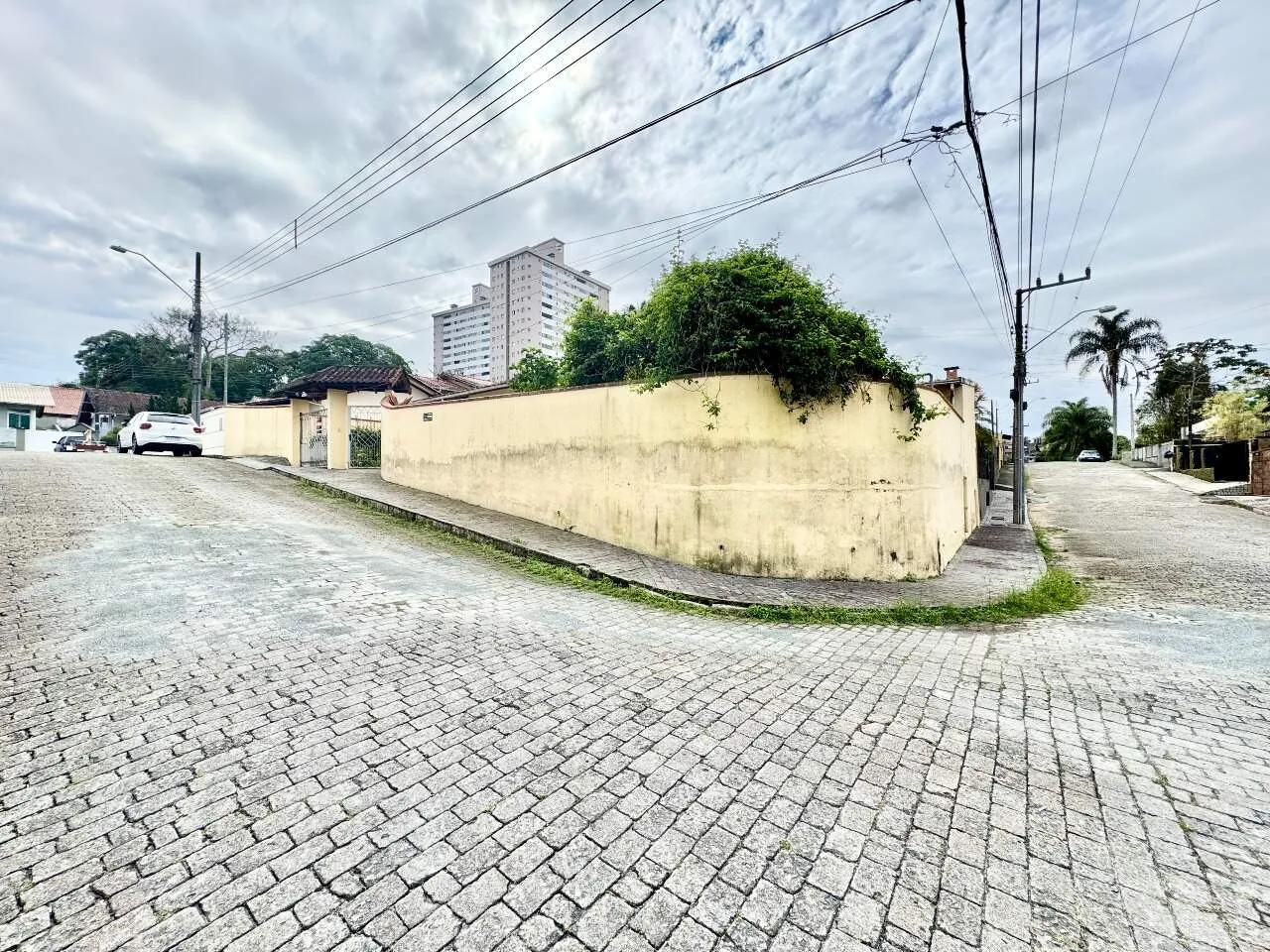 Casa com edícula e área de festas próxima à Associação da Rua dos Caçadores — foto 2