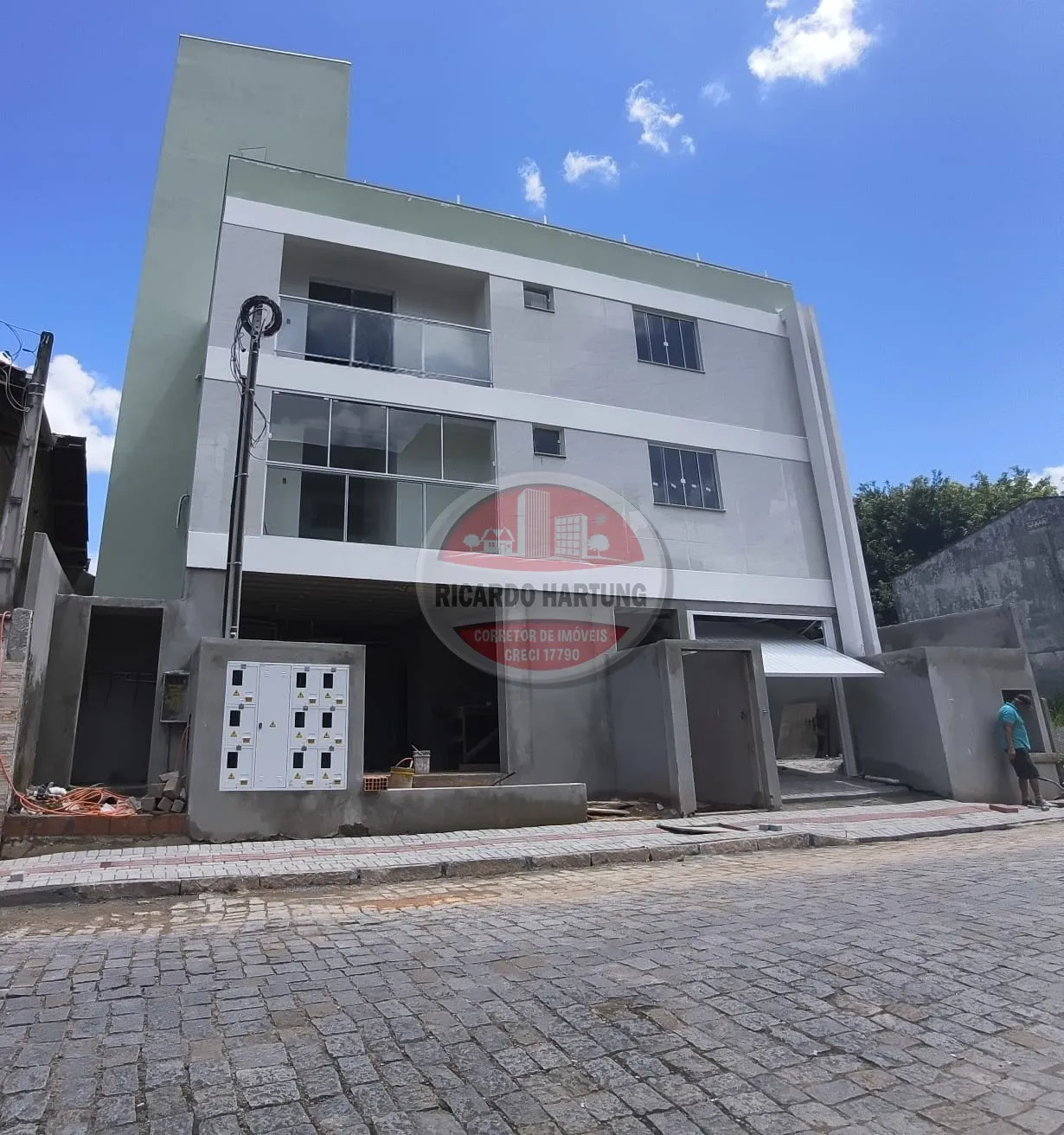 Apartamento novo, localizado no bairro Garcia - próximo ao Centro - foto 1