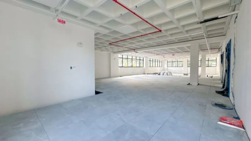 Sala comercial de 373m privativos no bairro Vila Nova em Blumenau/SC - foto 1
