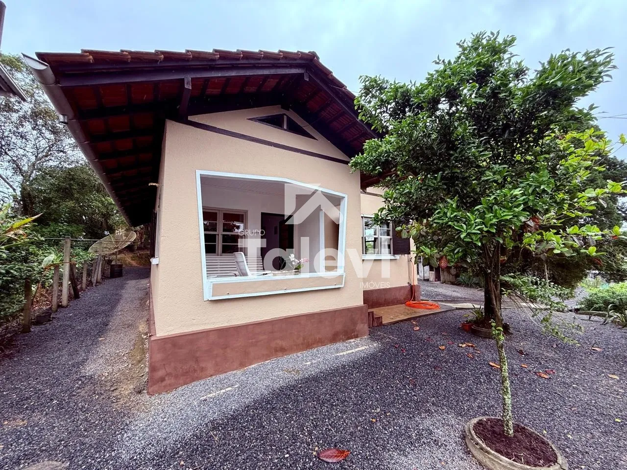 Casa com 4 Quartos e Amplo Jardim em Pomerode - Ideal para Morar ou Investir - foto 1