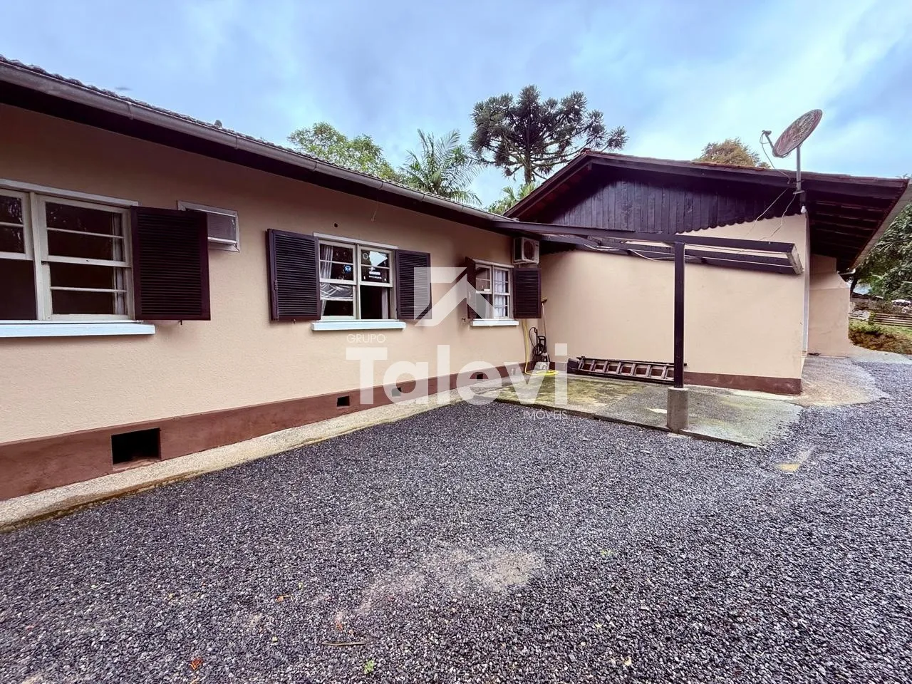 Casa com 4 Quartos e Amplo Jardim em Pomerode - Ideal para Morar ou Investir — foto 3