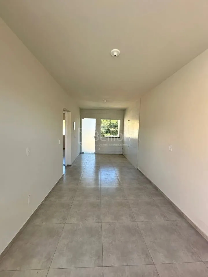 Casa com terreno espaçoso no bairro Araponguinhas!! — foto 4