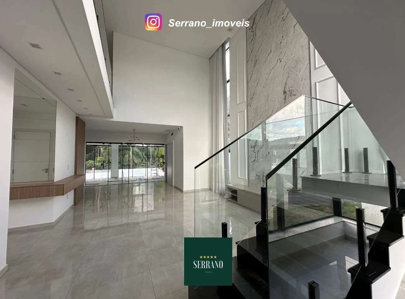 Casa · à venda · 4 quartos · 260m² · Ponta Aguda, Blumenau