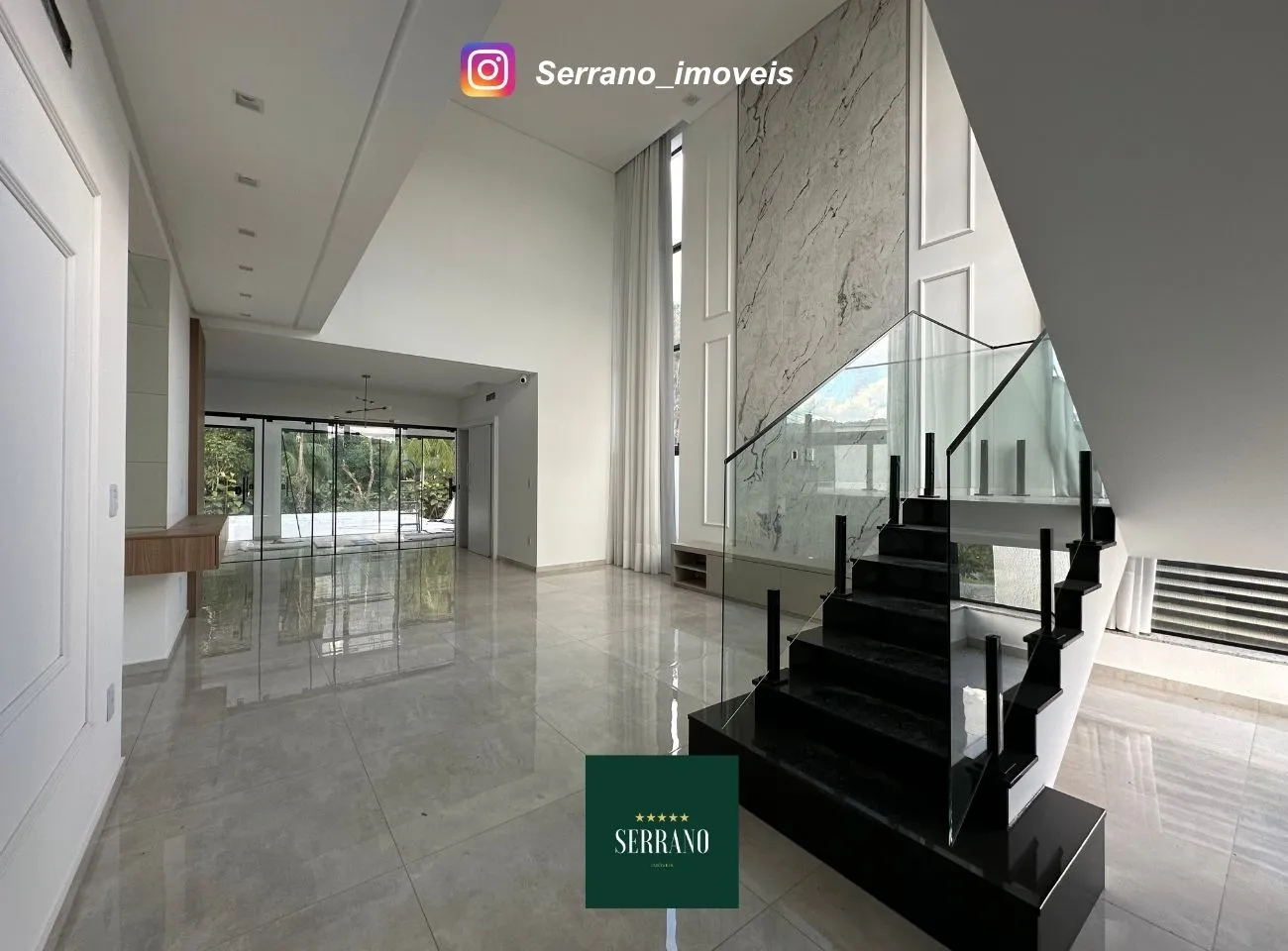 Casa · à venda · 4 quartos · 260m² · Ponta Aguda, Blumenau