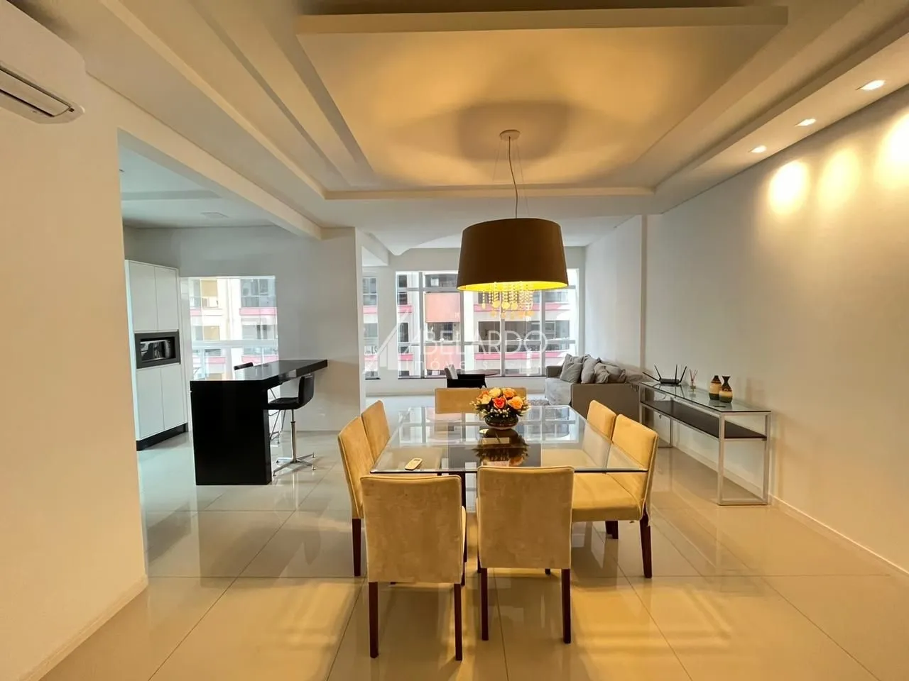 APARTAMENTO COM 3 SUITES - LITORAL DE ITAPEMA-SC. — foto 2