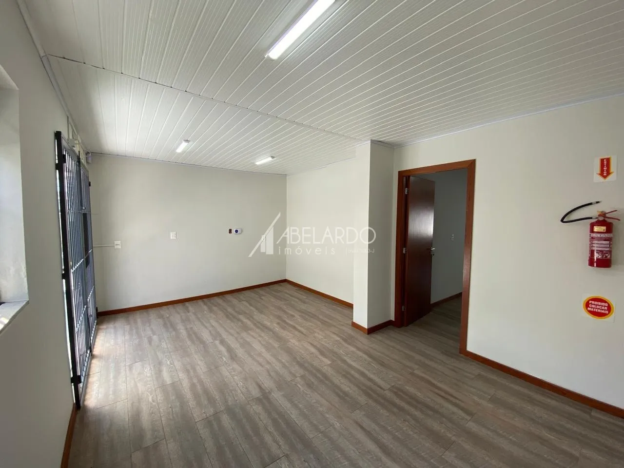 SALA COMERCIAL PARA LOCAÇÃO - SUBSOLO | BAIRRO SALTO DO NORTE | 60m - foto 1