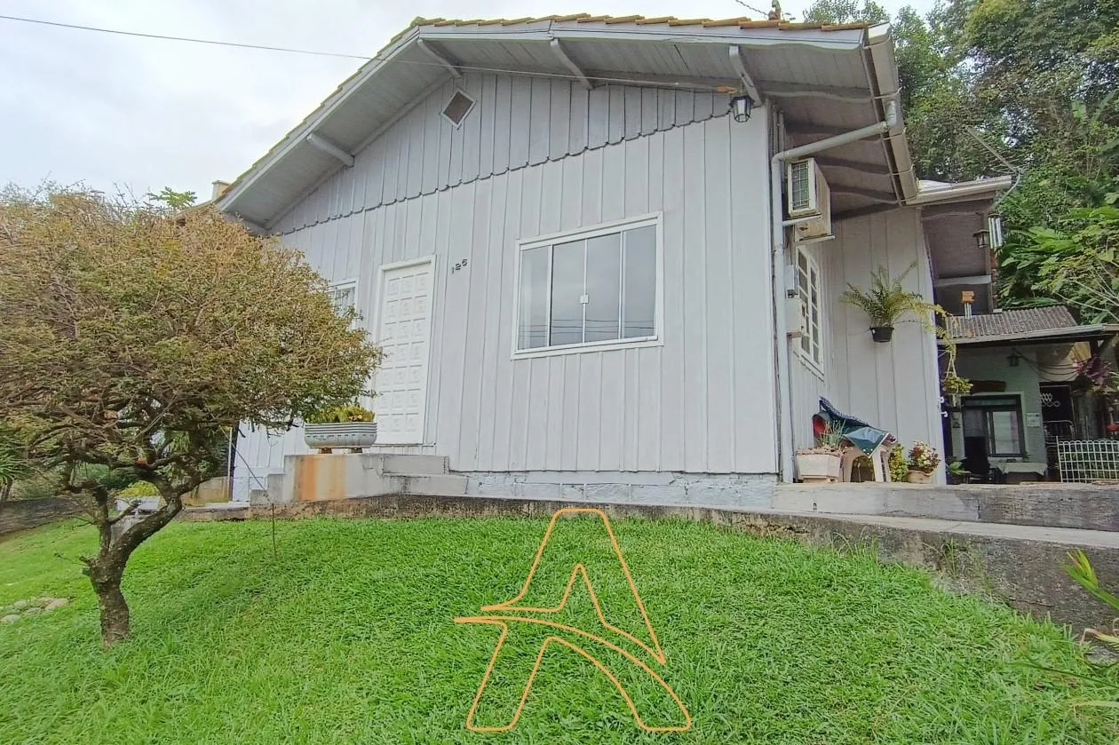 Casa Mista com 3 Dormitórios á Venda – Bairro Itoupava Seca - foto 1