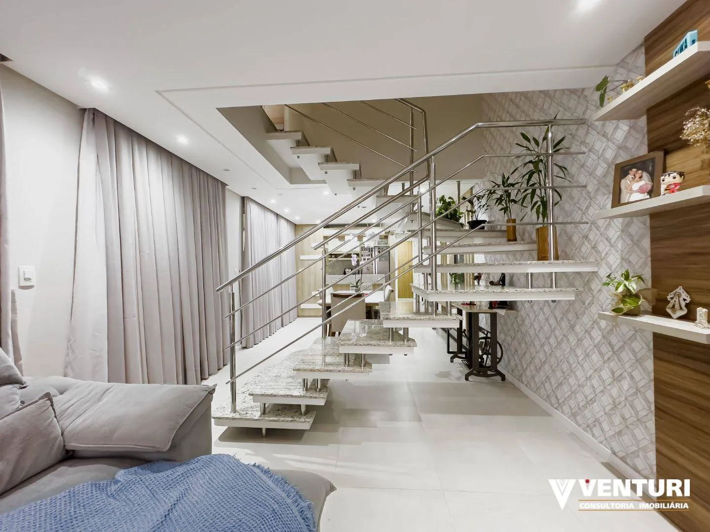 Casa com 3 suítes em condomínio fechado à venda, 163 m por R$ 840.000 - Água Verde - Blumenau/SC — foto 2