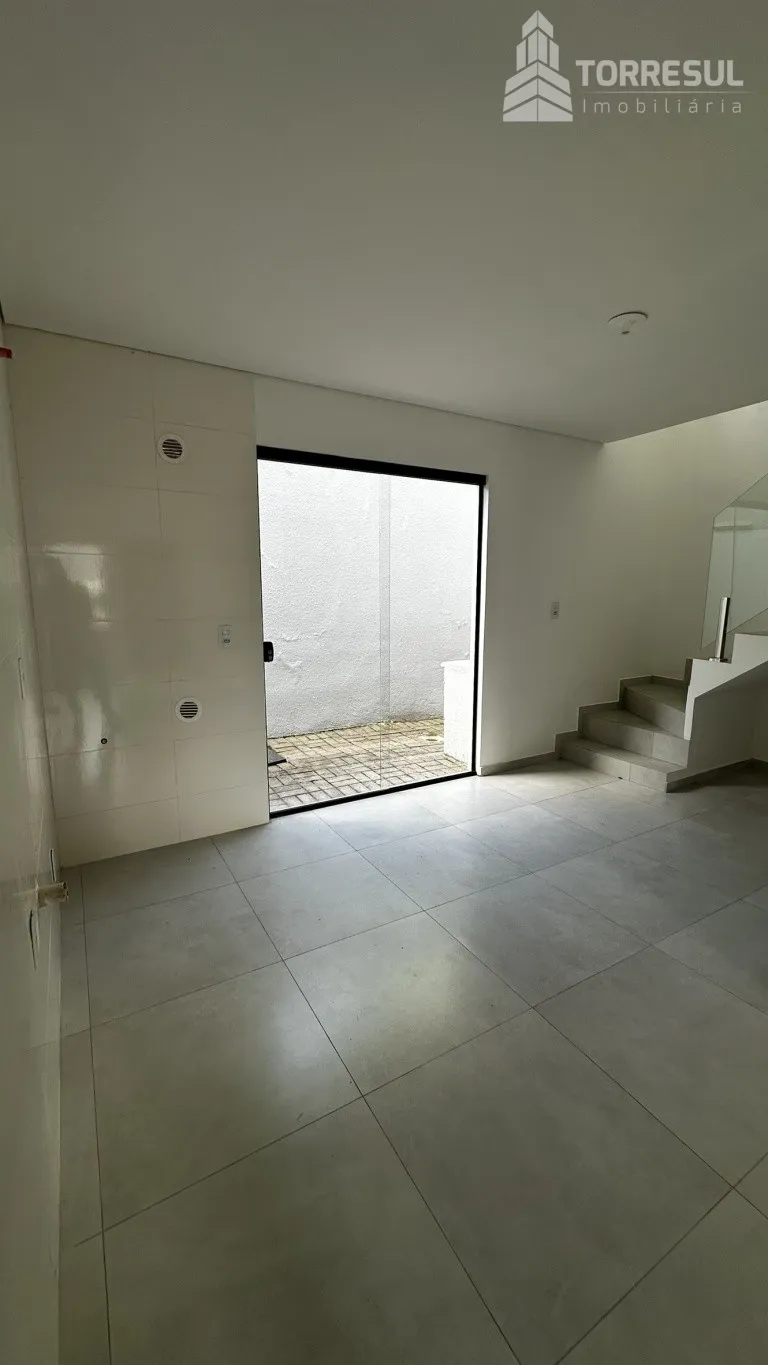 Não perca a oportunidade de morar em um Geminado com design exclusivo em Joinville, localizado proximo a BR 101 - com dois dormitórios e o melhor 3 quartos dentro do MINHA CASA MINHA VIDA. — foto 5