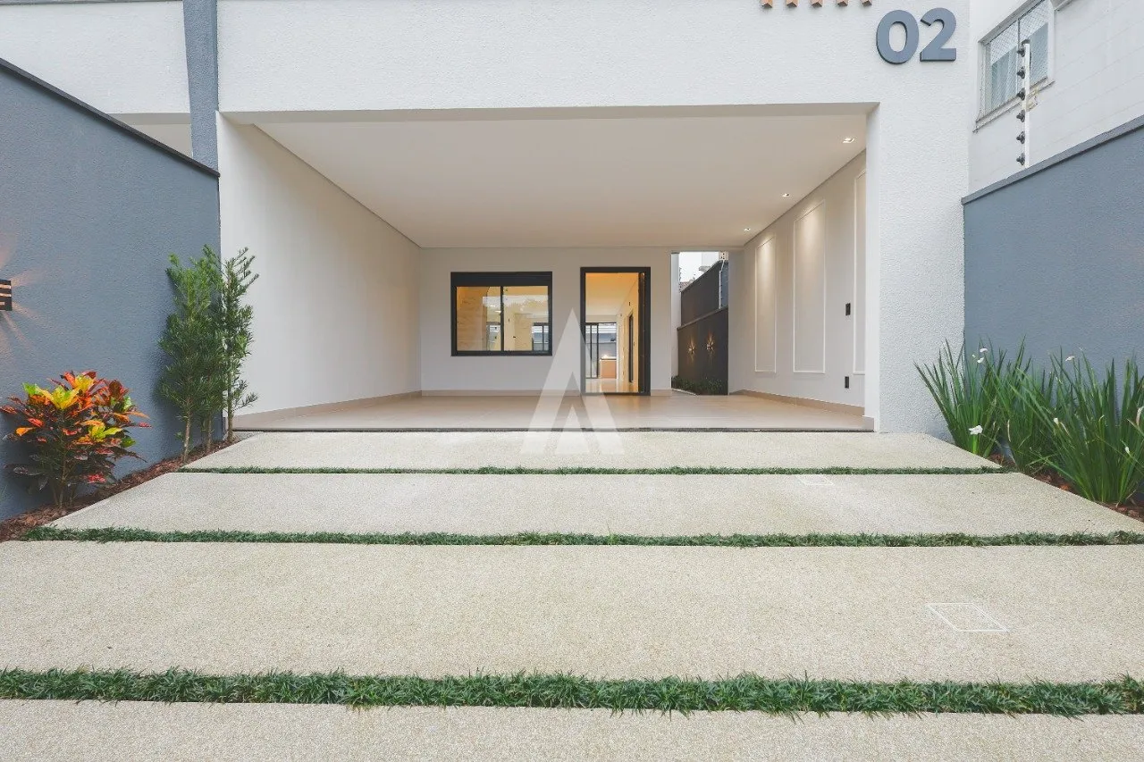 Casa com 3 suítes à venda no bairro Jardim Sofia em Joinville-SC por R$1.180.000,00. - foto 1