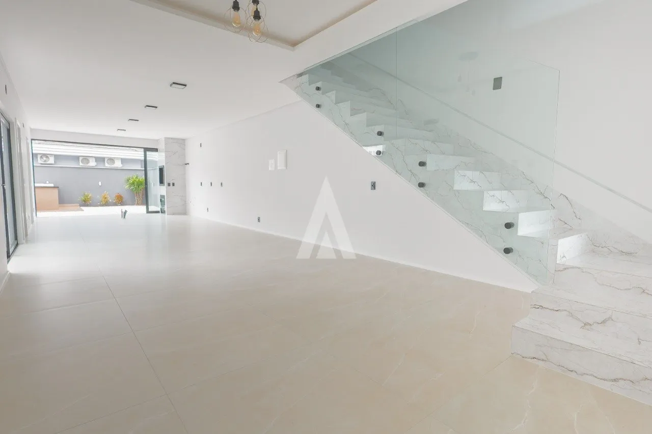 Casa com 3 suítes à venda no bairro Jardim Sofia em Joinville-SC por R$1.220.000,00. — foto 2