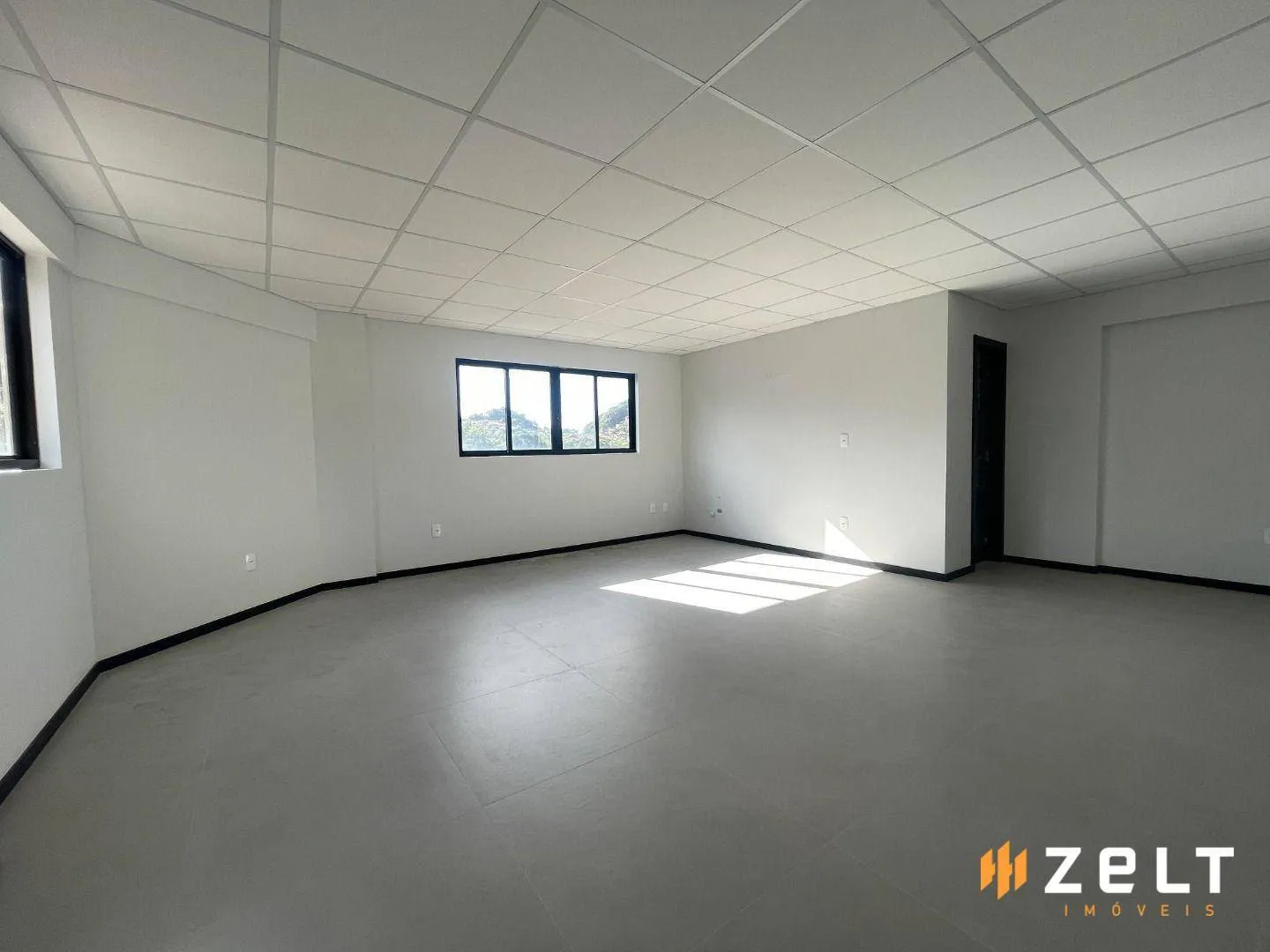 Sala para alugar, 49 m por R$ 2.510,00/mês - Ponta Aguda - Blumenau/SC - foto 1