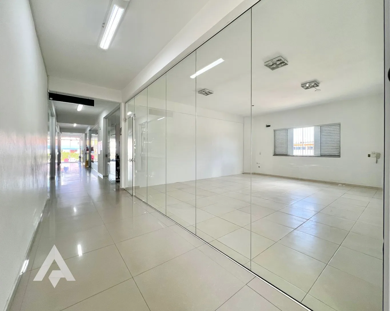 Sala comercial para locação por 1.900,00 - Bairro Badenfurt - Blumenau/SC — foto 2