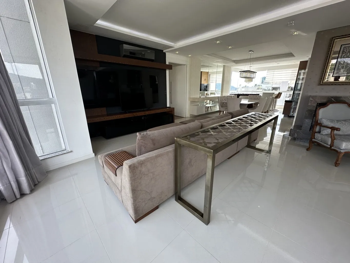 Ed. Ilha de Nantes 3 Suítes Jardim Blumenau — foto 2