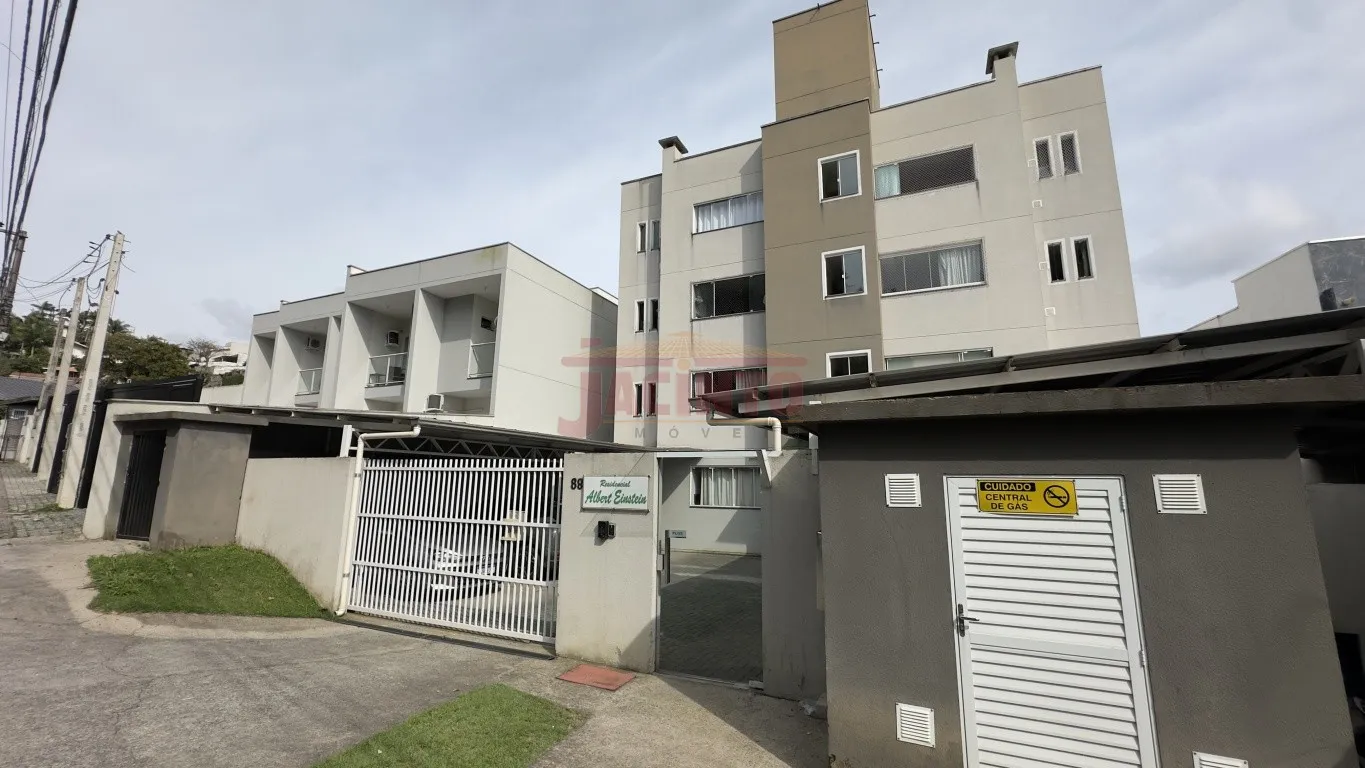 Apartamento mobiliado, pronto para morar, com 2 dormitórios e 1 vaga de garagem privativa. Ideal para quem busca conforto, praticidade e uma localização estratégica. — foto 2