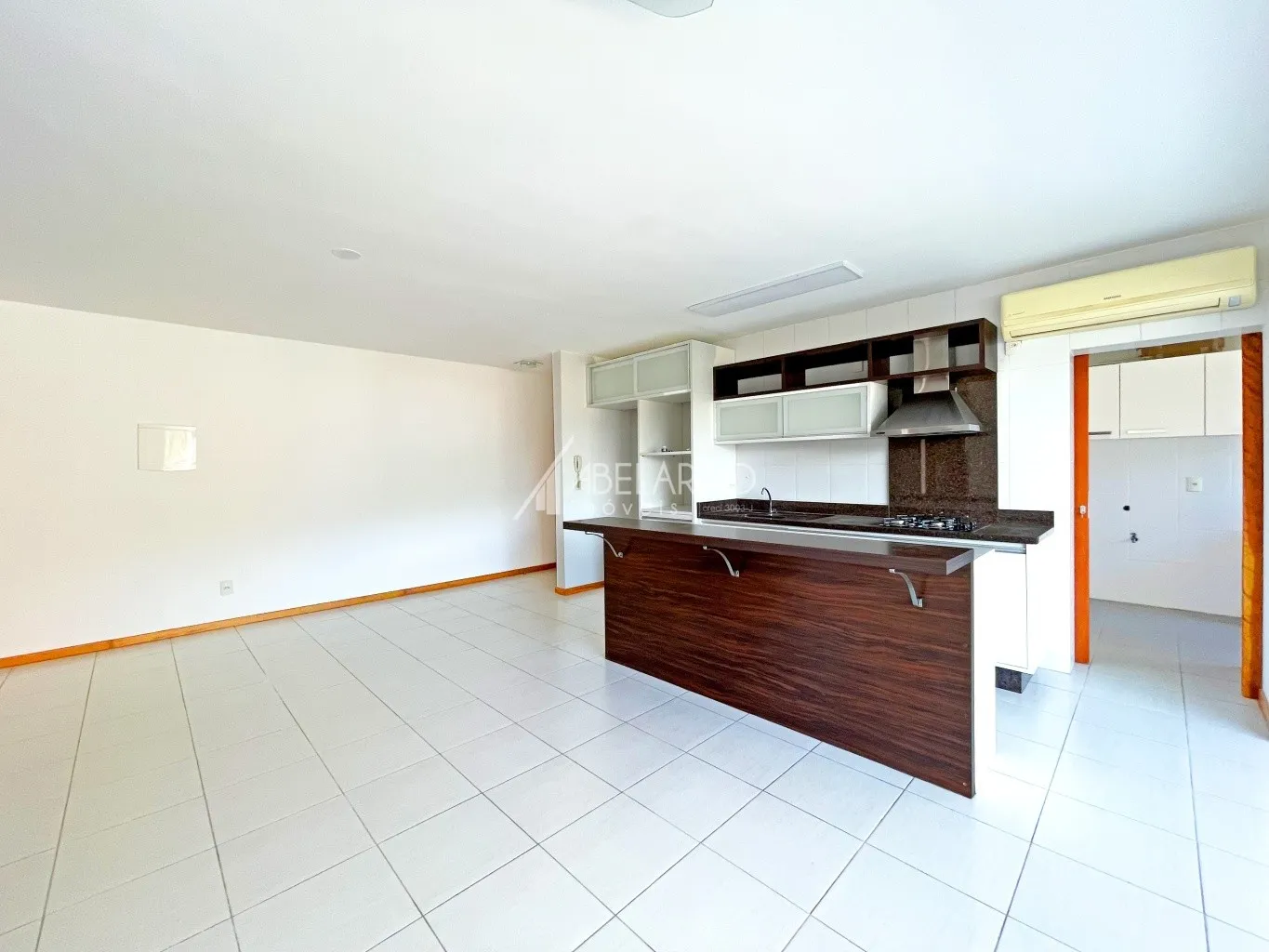 APARTAMENTO AMPLO, DE 3 QUARTOS, SENDO 01 SUÍTE, LOCALIZADO NO BAIRRO VILA NOVA EM BLUMENAU — foto 6