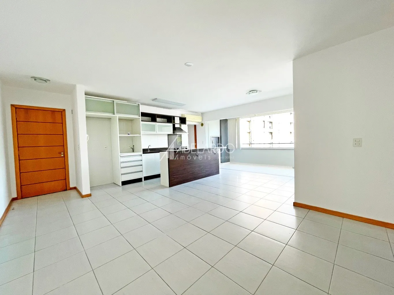 APARTAMENTO AMPLO, DE 3 QUARTOS, SENDO 01 SUÍTE, LOCALIZADO NO BAIRRO VILA NOVA EM BLUMENAU — foto 7