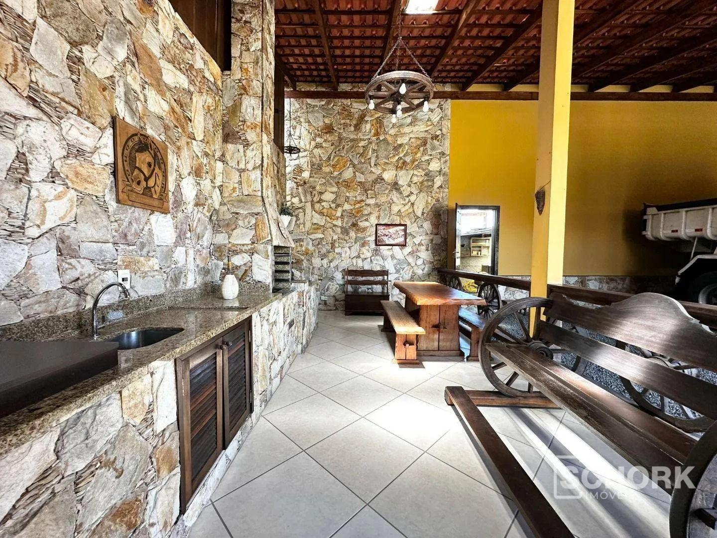Casa com 3 dormitórios à venda, 230 m por R$ 850.000,00 - Água Verde - Blumenau/SC - foto 1