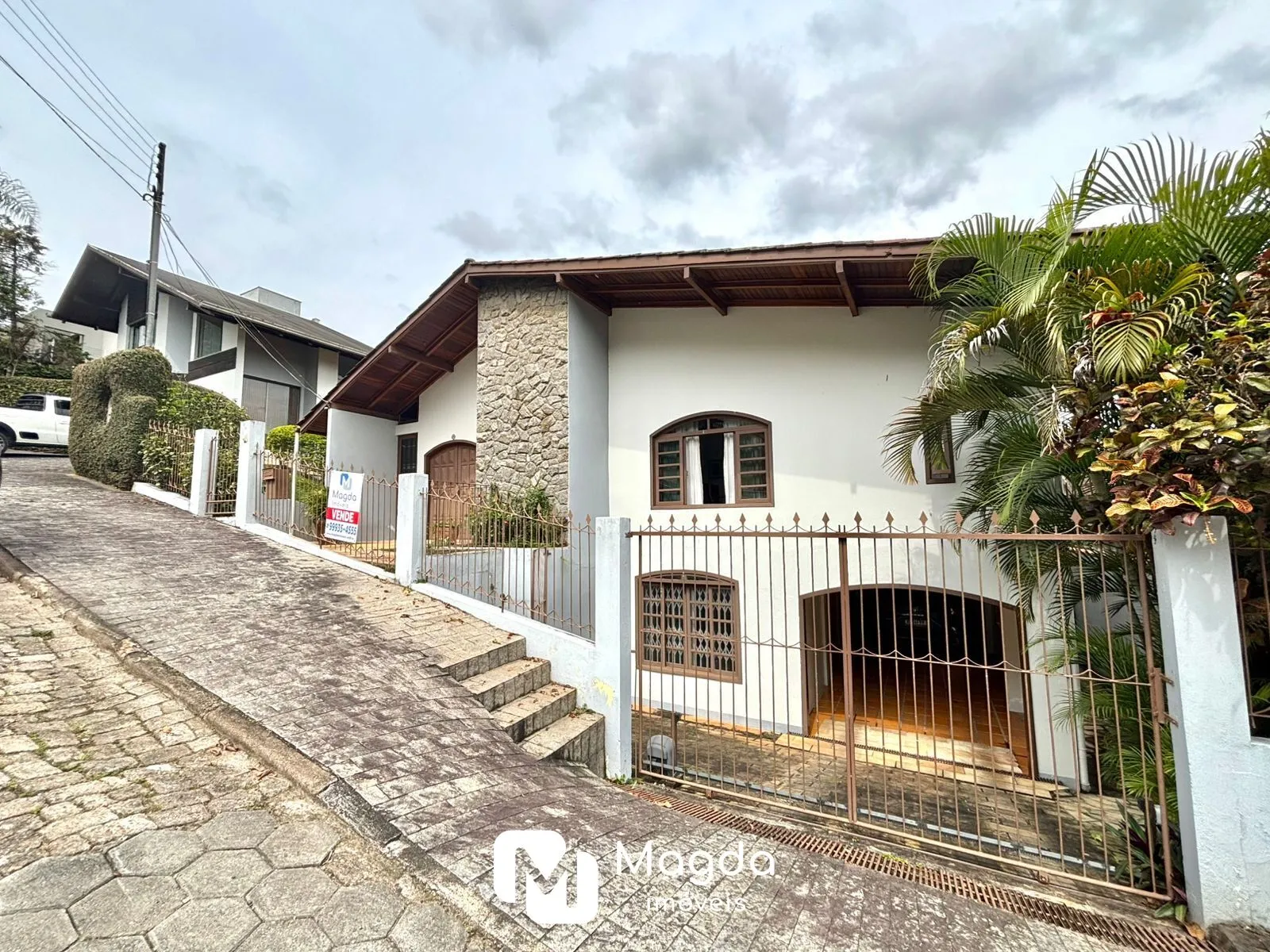 Casa · à venda · 6 quartos · 368m² · Velha, Blumenau