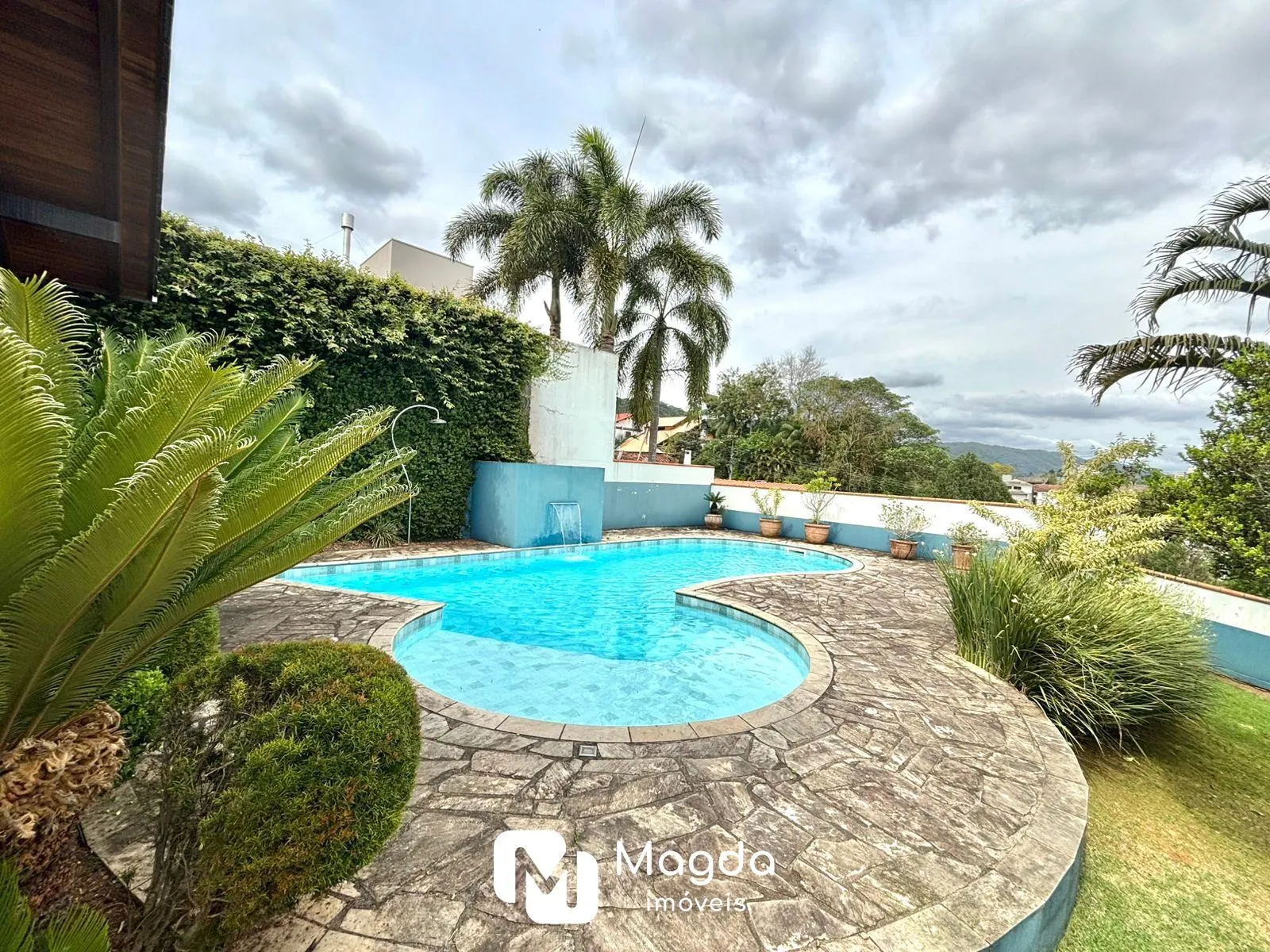 Casa · à venda · 6 quartos · 368m² · Velha, Blumenau