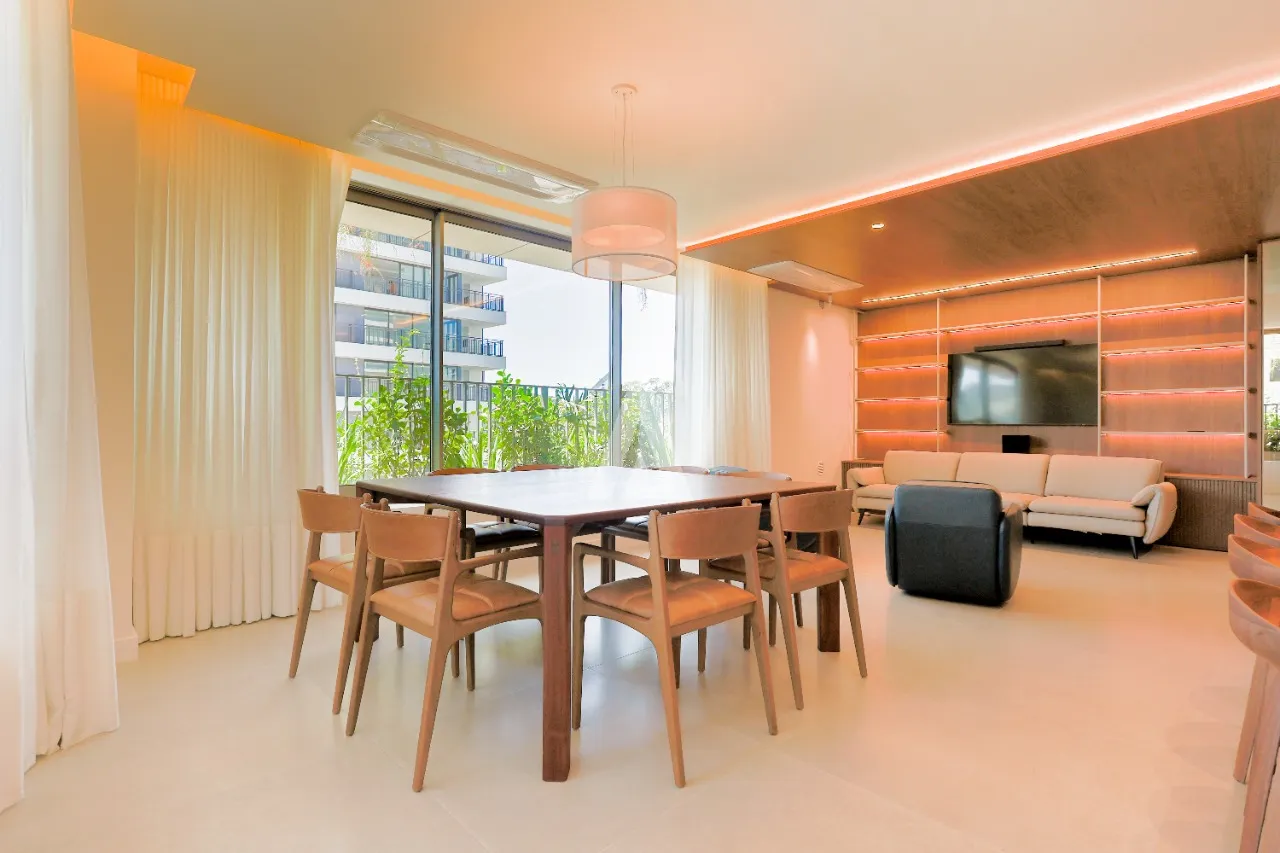 Apartamento com 3 suítes à venda no bairro Centro em Joinville-SC. Valor: R$3.500.000,00. - foto 1