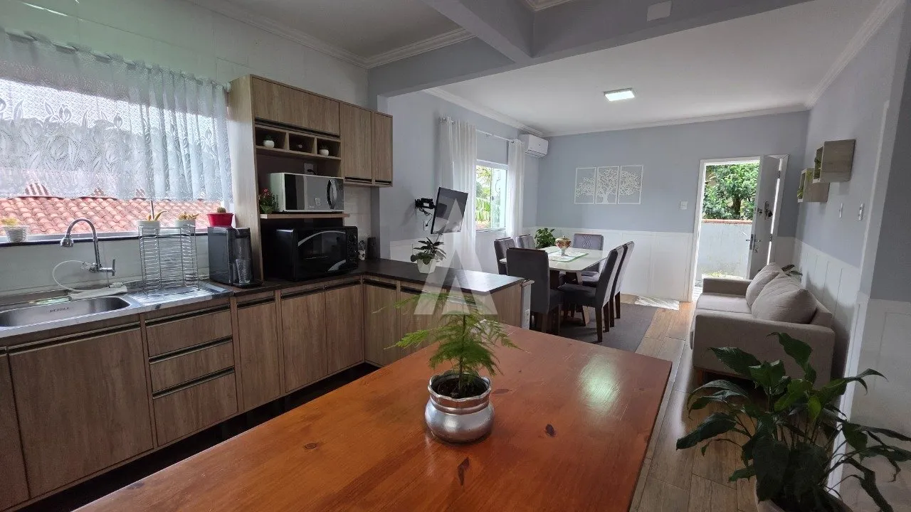 Casa com 1 suíte e 2 quartos à venda no bairro Itaum em Joinville-SC por R$650.000,00. - foto 1