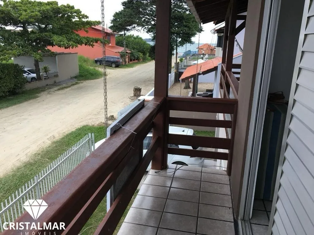 Casa a 50 metros da Praia de Zimbros SC, você quer dormir ouvindo o som das onda — foto 2