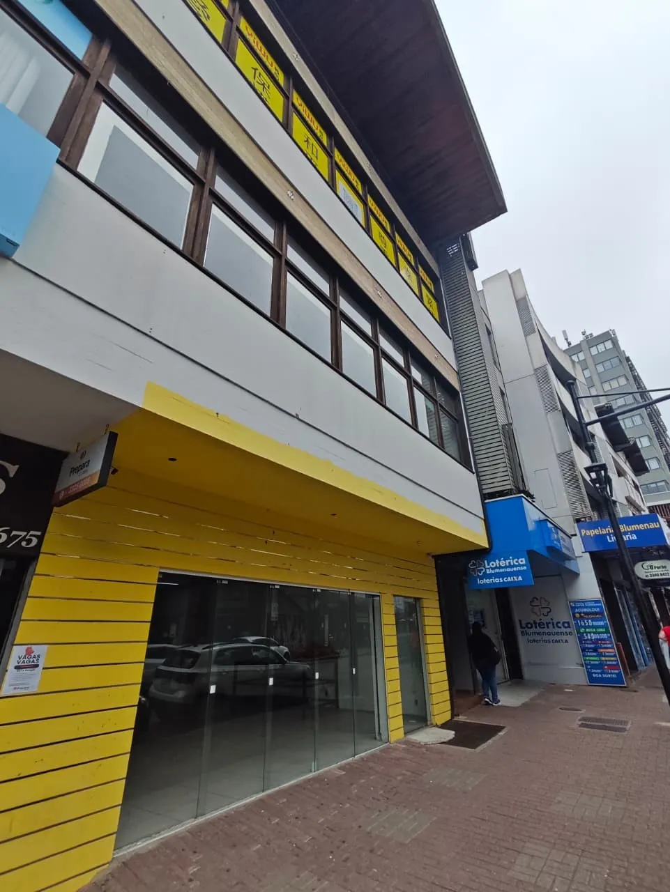 Prédio Comercial para Venda ou Locação na Rua XV de Novembro - Centro de Blumenau — foto 2