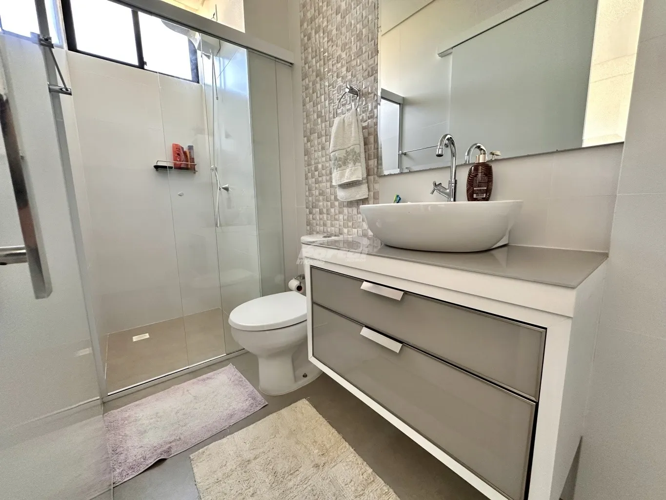 Apartamento a venda, mobiliado equipado e decorado, no centro Balneário Piçarras! — foto 4