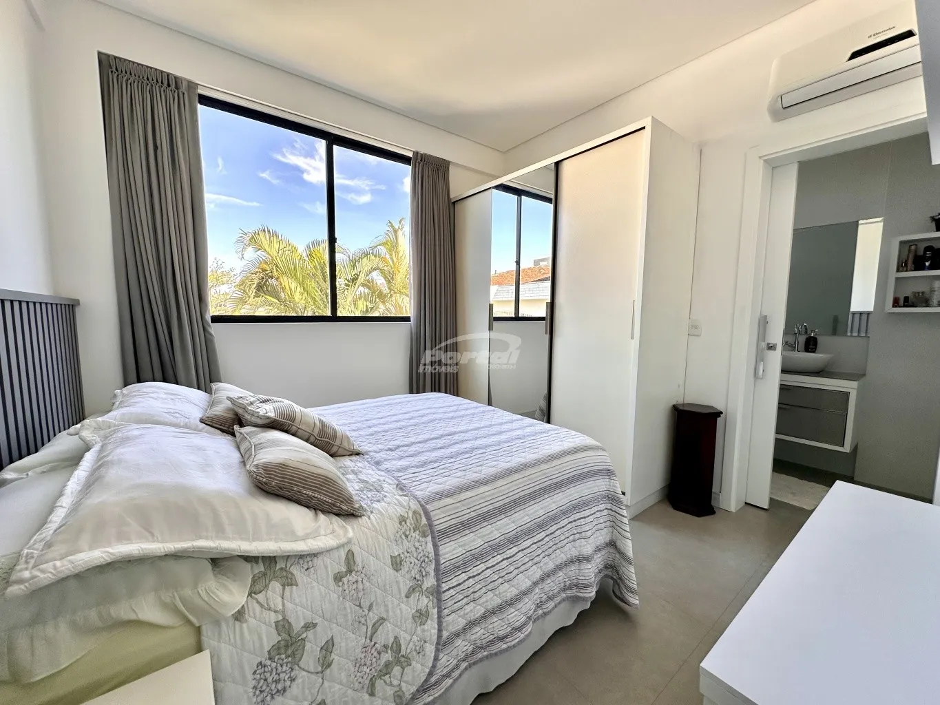 Apartamento a venda, mobiliado equipado e decorado, no centro Balneário Piçarras! — foto 5