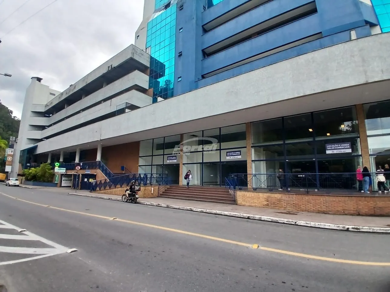 Loja Térrea disponível para locação no Centro de Blumenau - foto 1