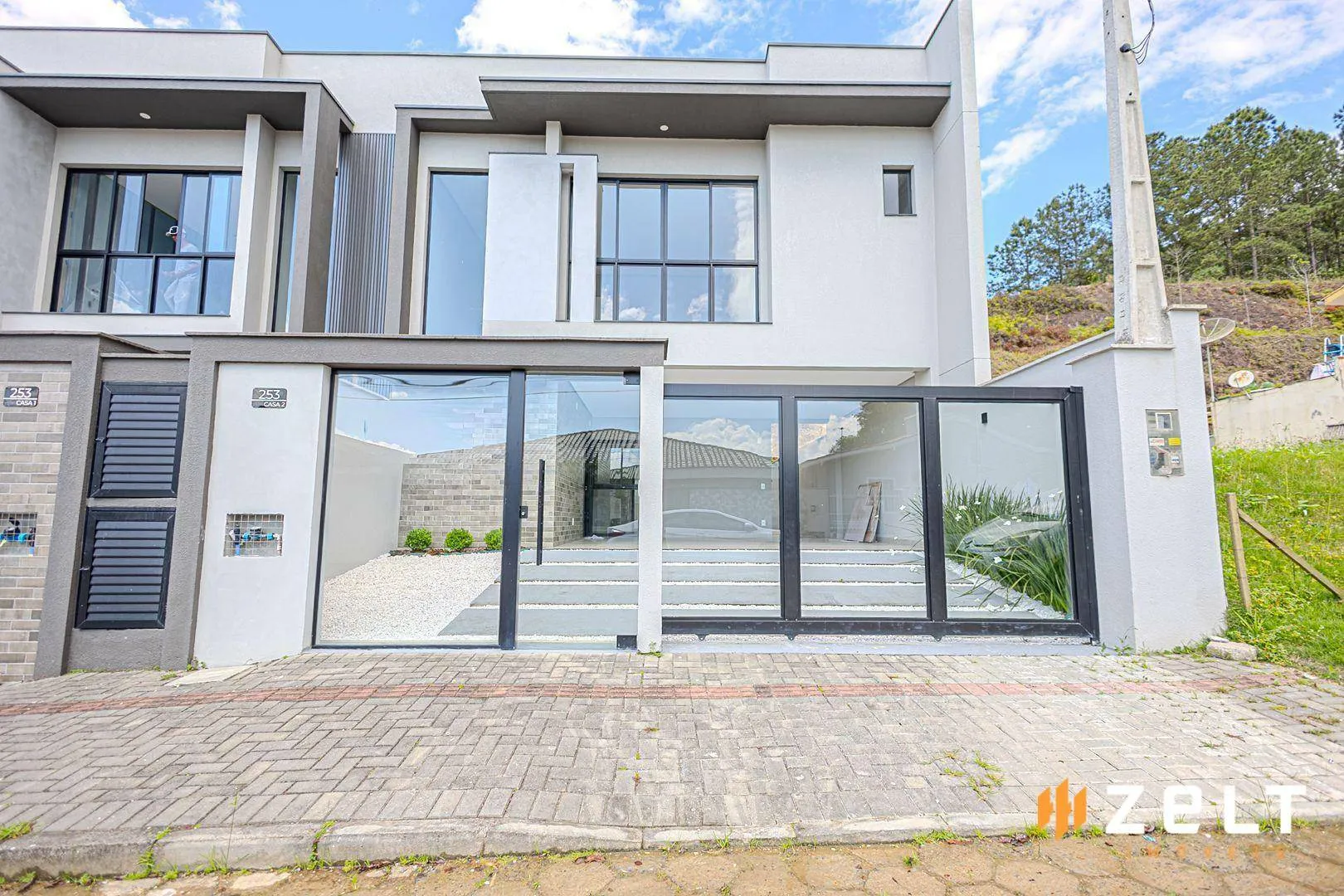 Casa com 3 dormitórios à venda, 176 m por R$ 1.050.000,00 - Sete de Setembro - Gaspar/SC - foto 1