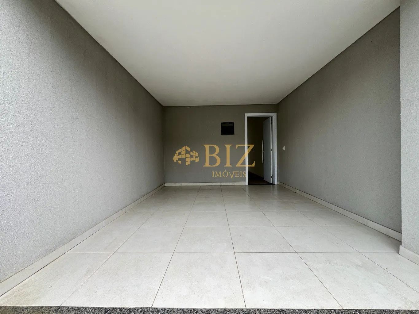 Sobrado pronto para morar com 2 suítes, espaço nos fundos, com 86m2 no bairro Tribess. — foto 7