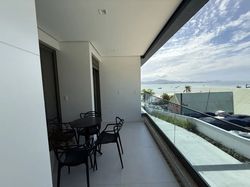 Apartamento em Florianópolis - foto 1