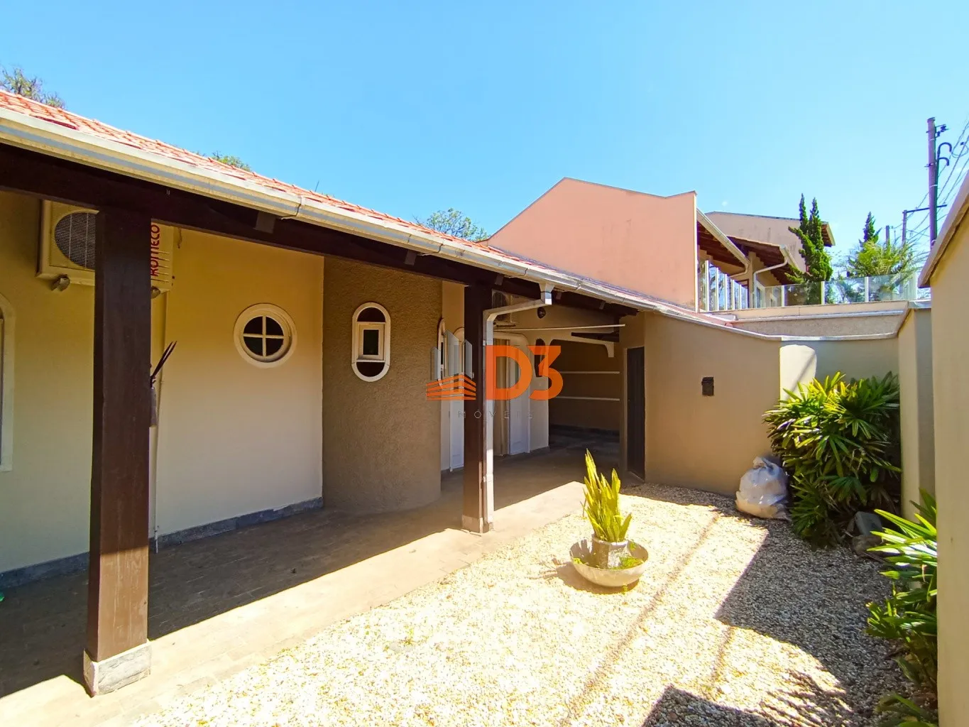 Linda casa a Venda no Bairro Água Verde — foto 2