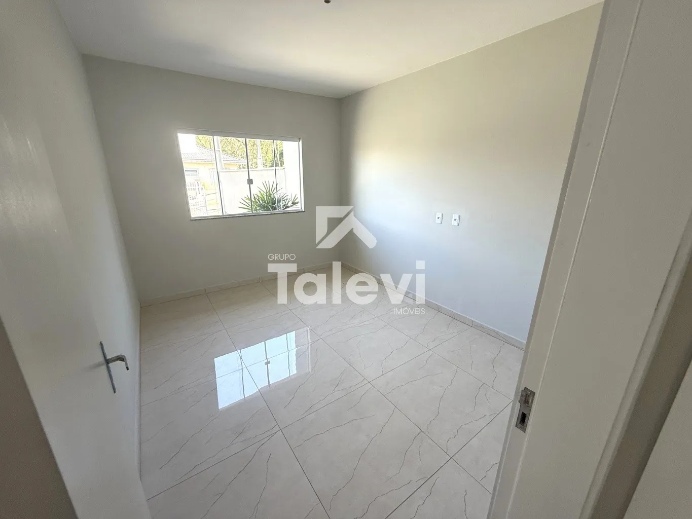 Excelente para Morar ou Alugar - Bairro Tranquilo e em Constante Valorização — foto 5