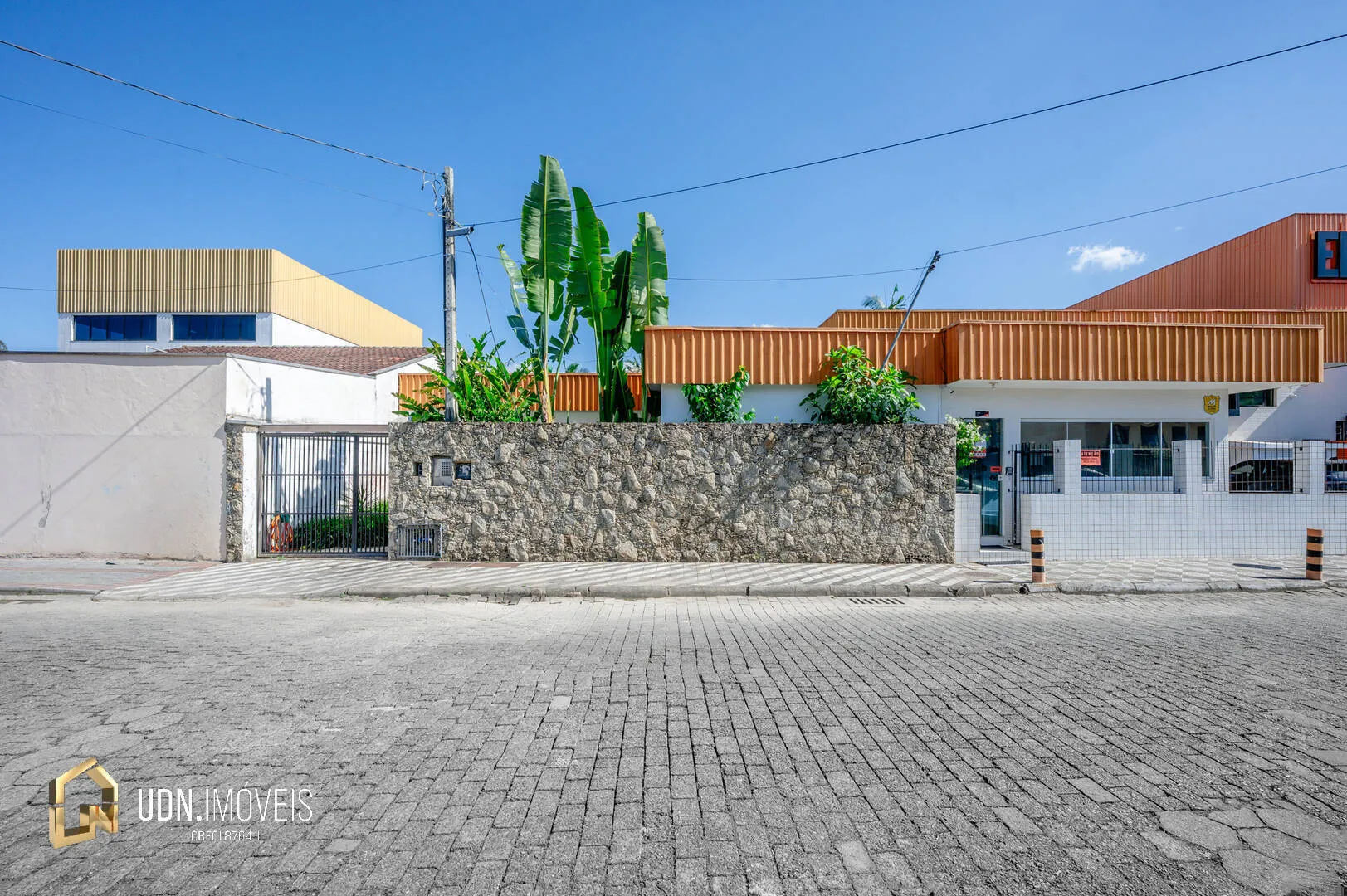 Casa Comercial para Locação no Bairro Garcia - Blumenau/SC - foto 1