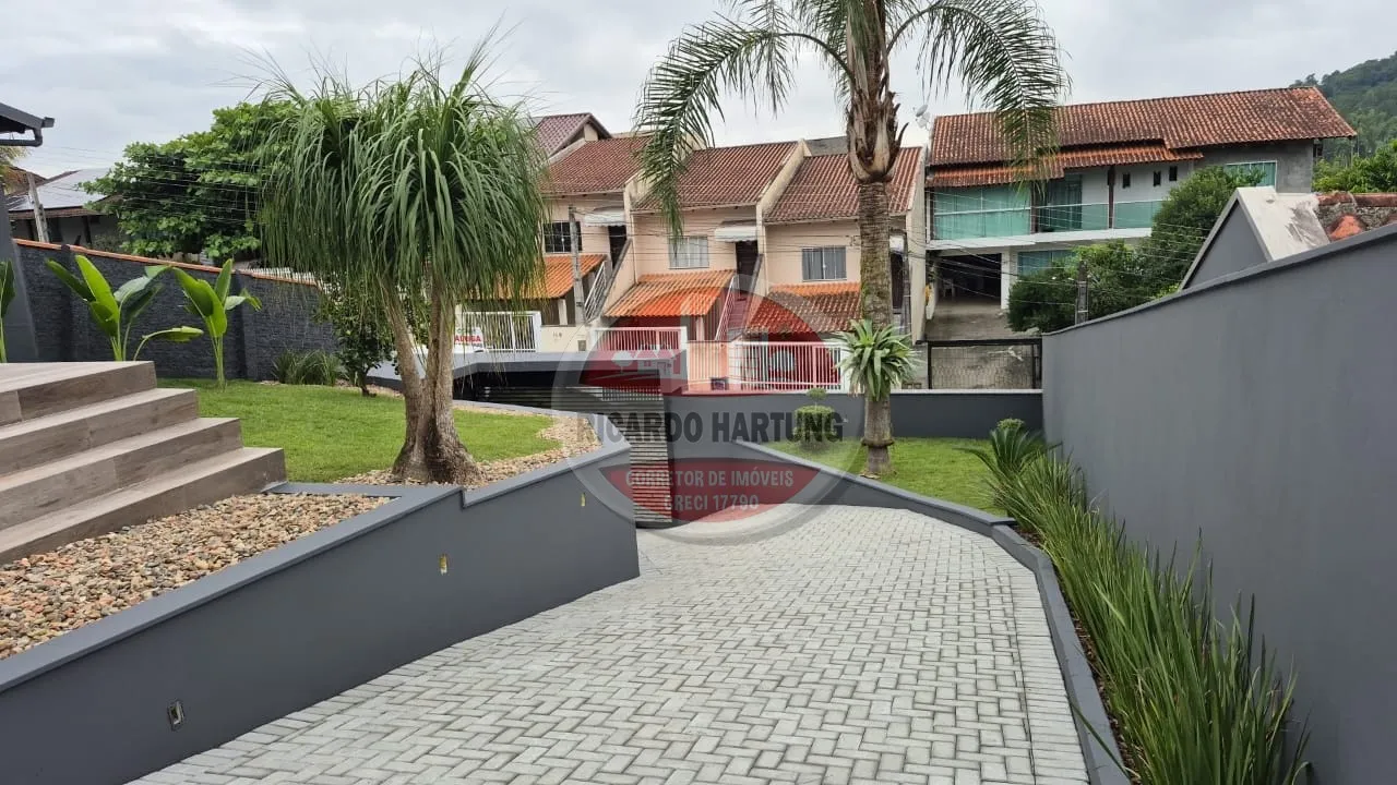 Casa Alto Padrão, próximo ao Terminal do bairro Água Verde, de fácil acesso ao Centro de Blumenau e a BR-470 — foto 4