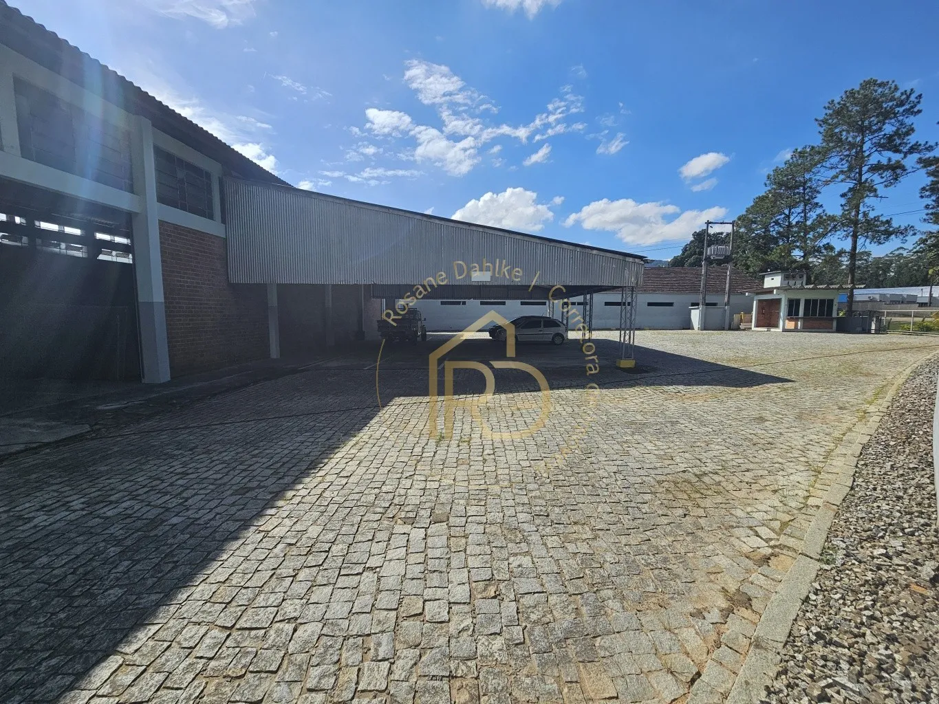 GALPÃO EM SETOR INDUSTRIAL — foto 3