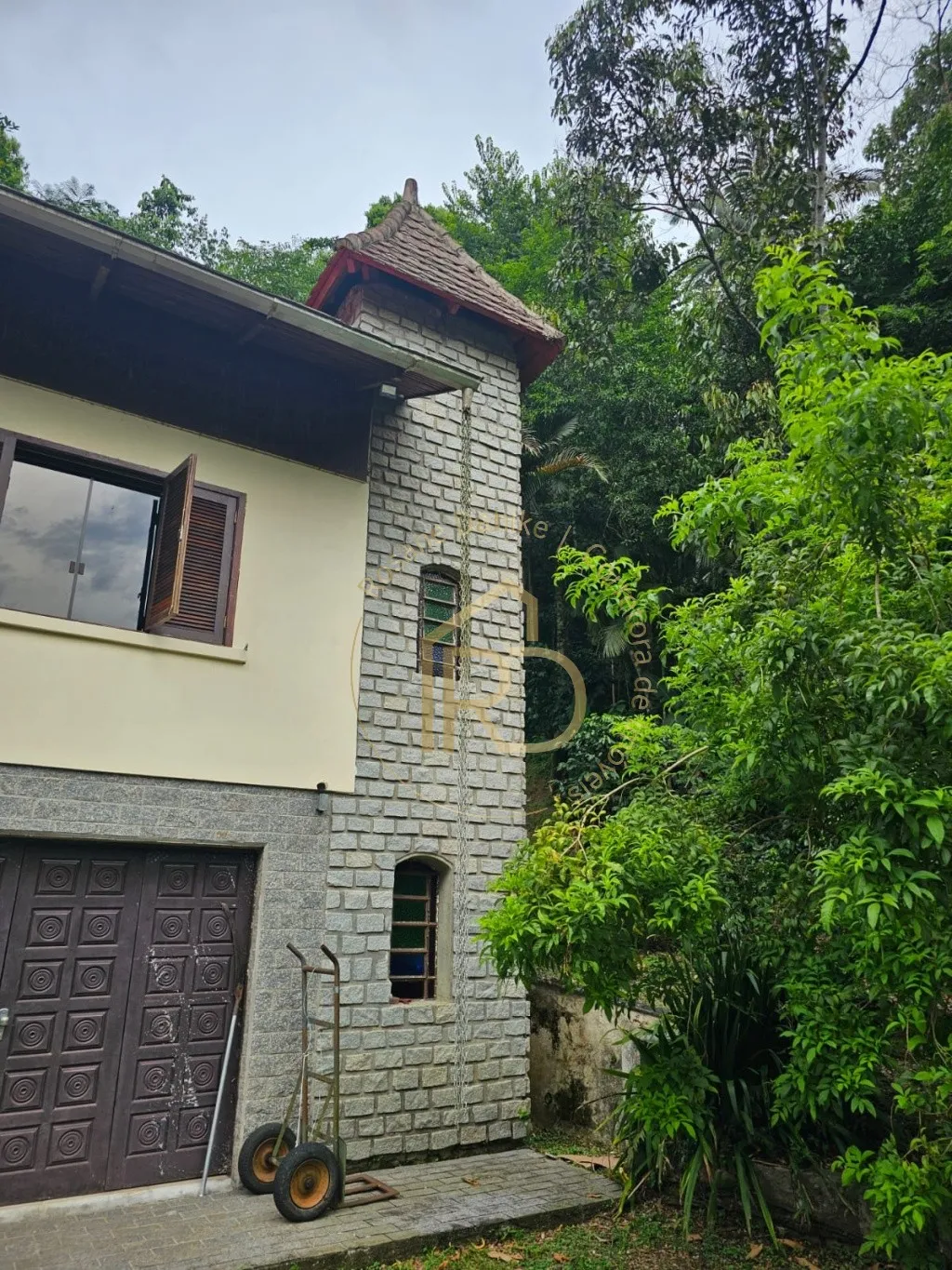 REFÚGIO EM MEIO A NATUREZA — foto 6