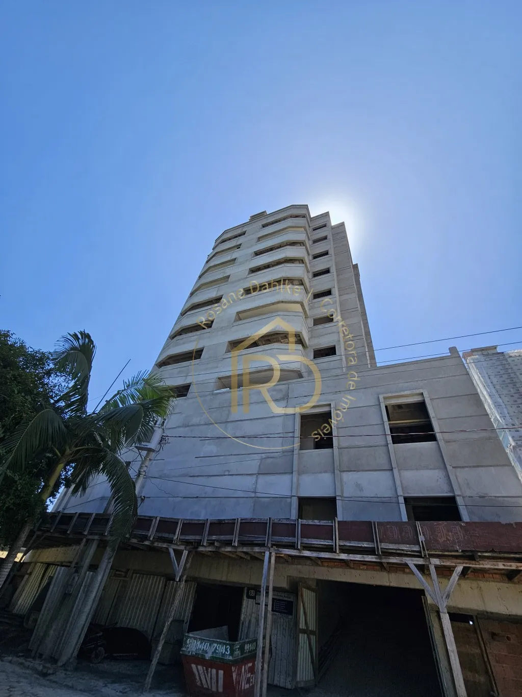 OPORTUNIDADE ÚNICA EM MEIA PRAIA - foto 1