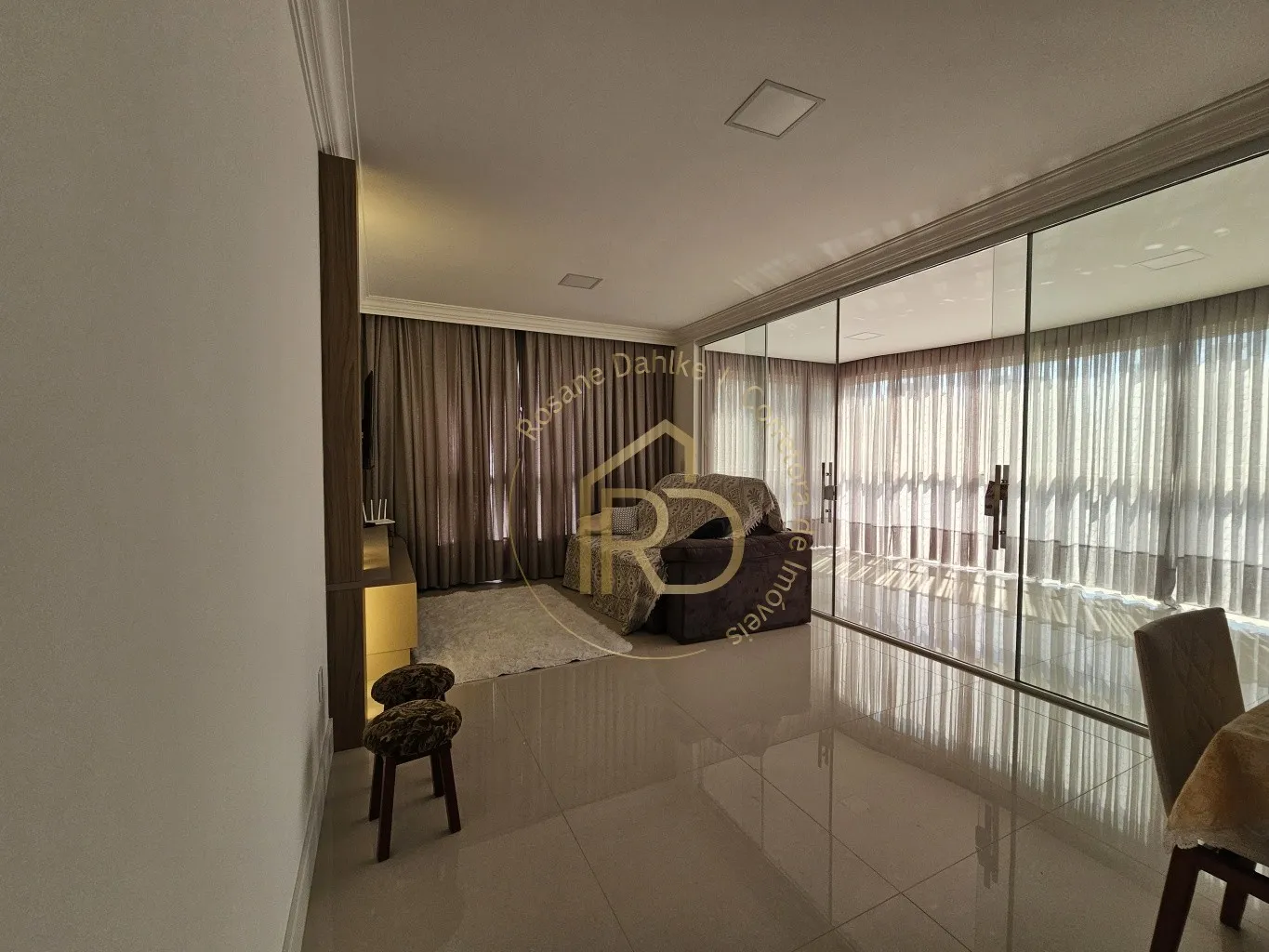 Sofisticação e Exclusividade em Meia Praia, Itapema — foto 6