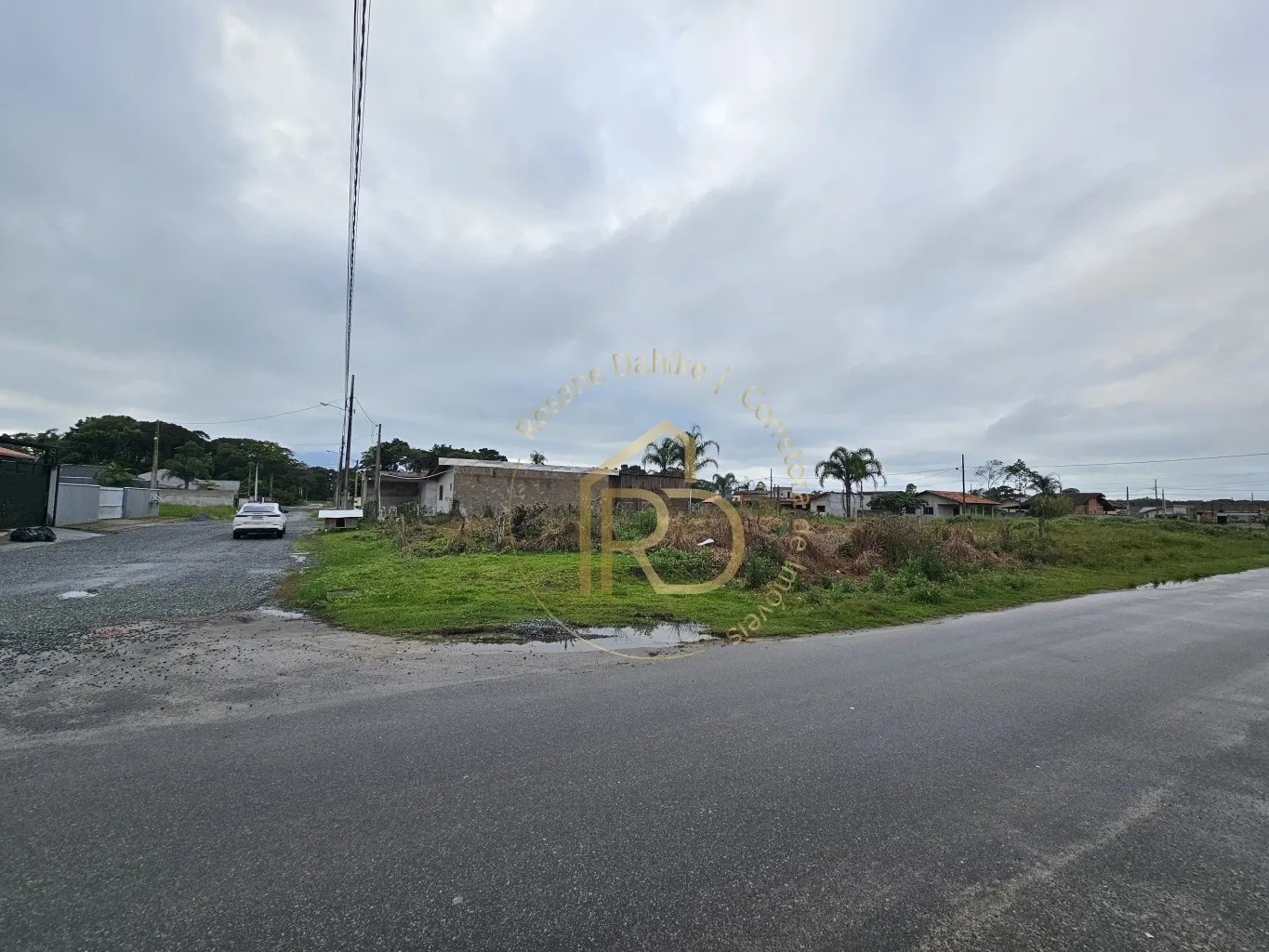 Terreno de esquina para investimento Comercial e Residencial - foto 1