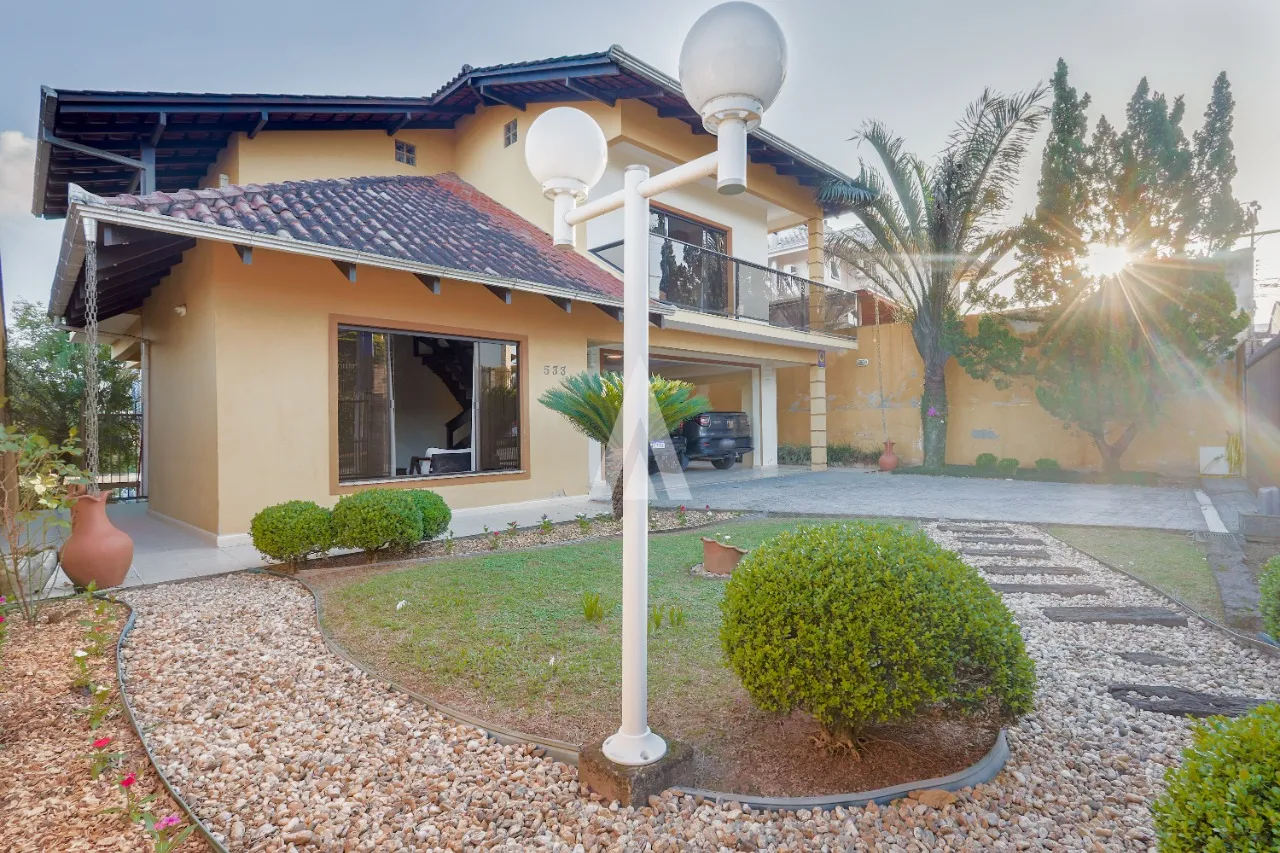 Casa com 1 suíte e 3 quartos à venda no bairro Costa e Silva em Joinville-SC por R$1.390.000,00. - foto 1