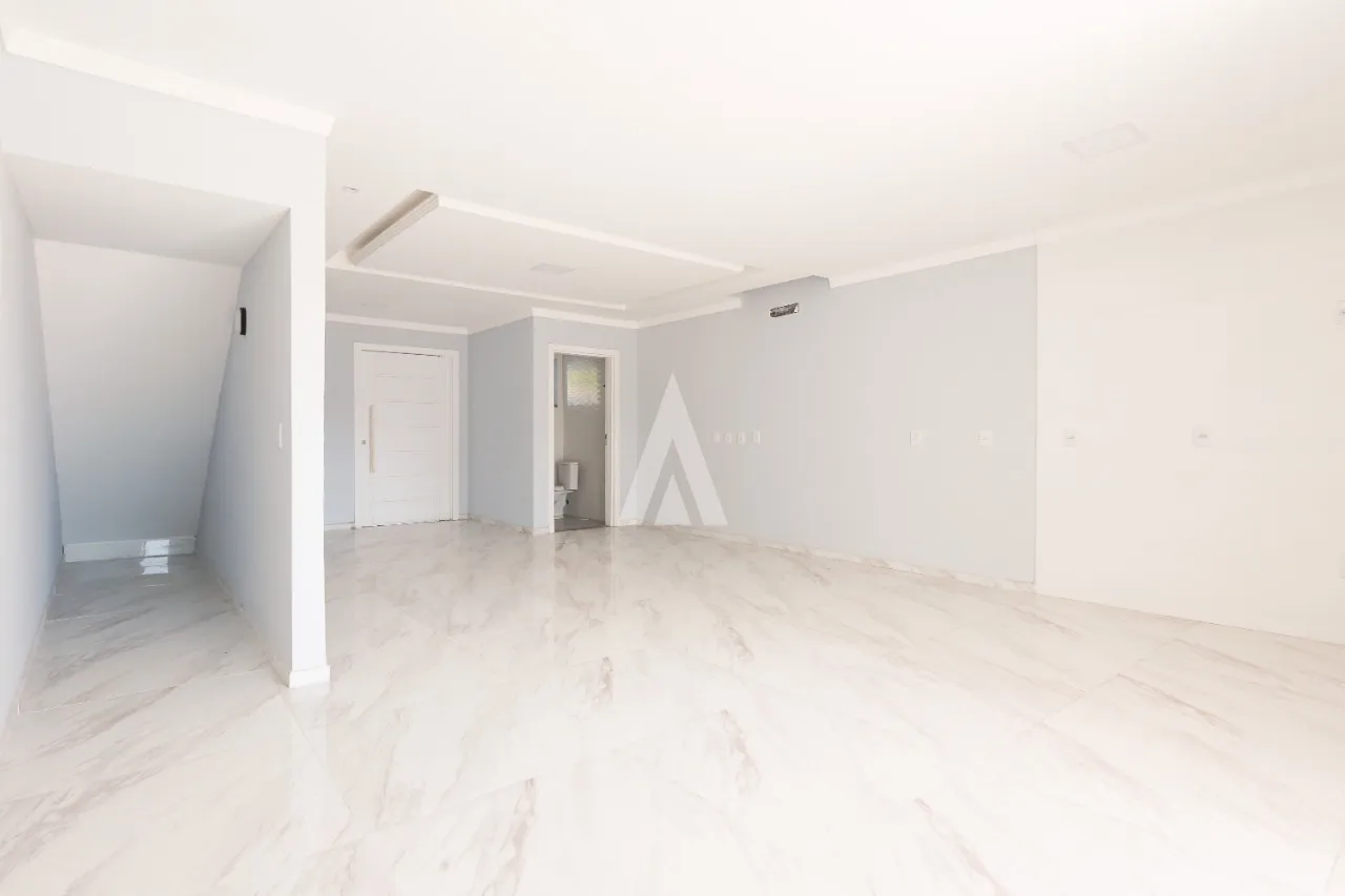 Sobrado com 1 suíte e 2 quartos à venda no bairro Costa e Silva em Joinville-SC de R$ 990.000,00 por R$975.000,00. — foto 4