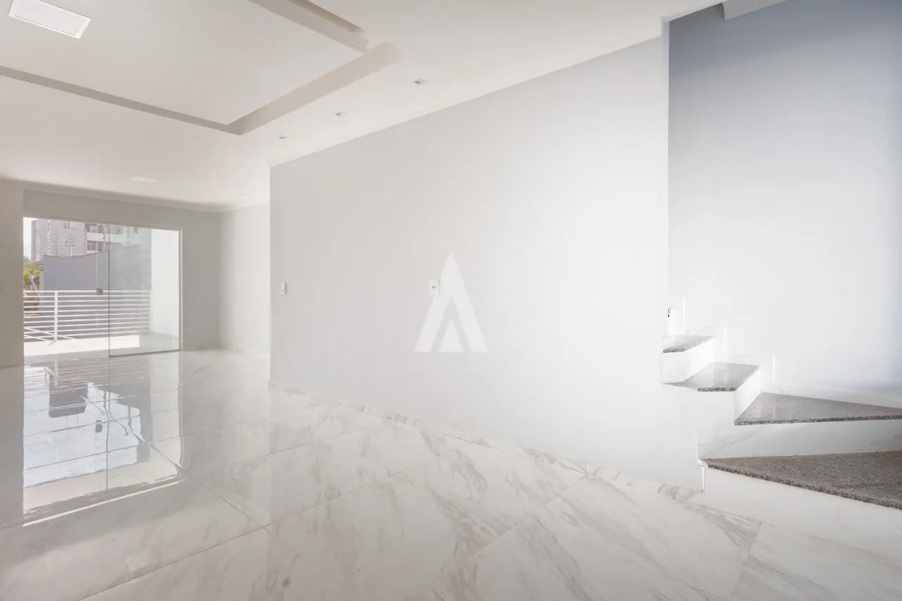 Sobrado com 1 suíte e 2 quartos à venda no bairro Costa e Silva em Joinville-SC de R$ 990.000,00 por R$975.000,00. — foto 5