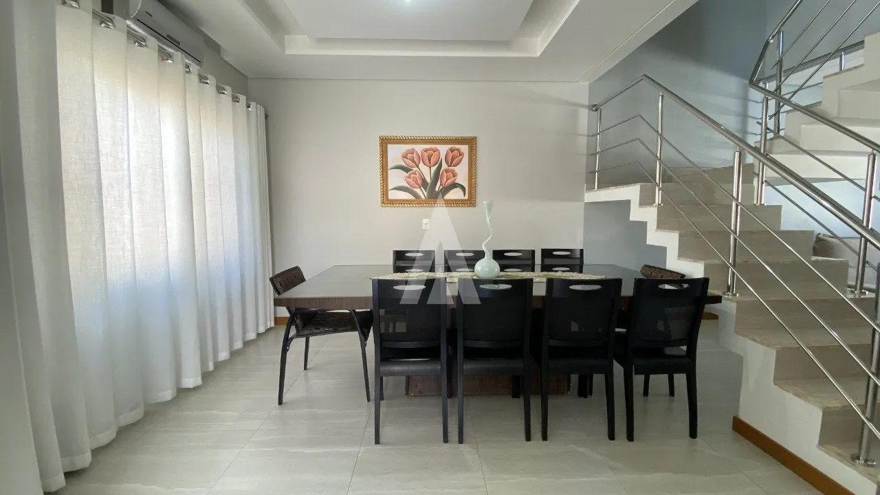 Casa com 1 suíte e 3 quartos à venda no bairro Iririú em Joinville-SC por R$ 950.00,00. — foto 5