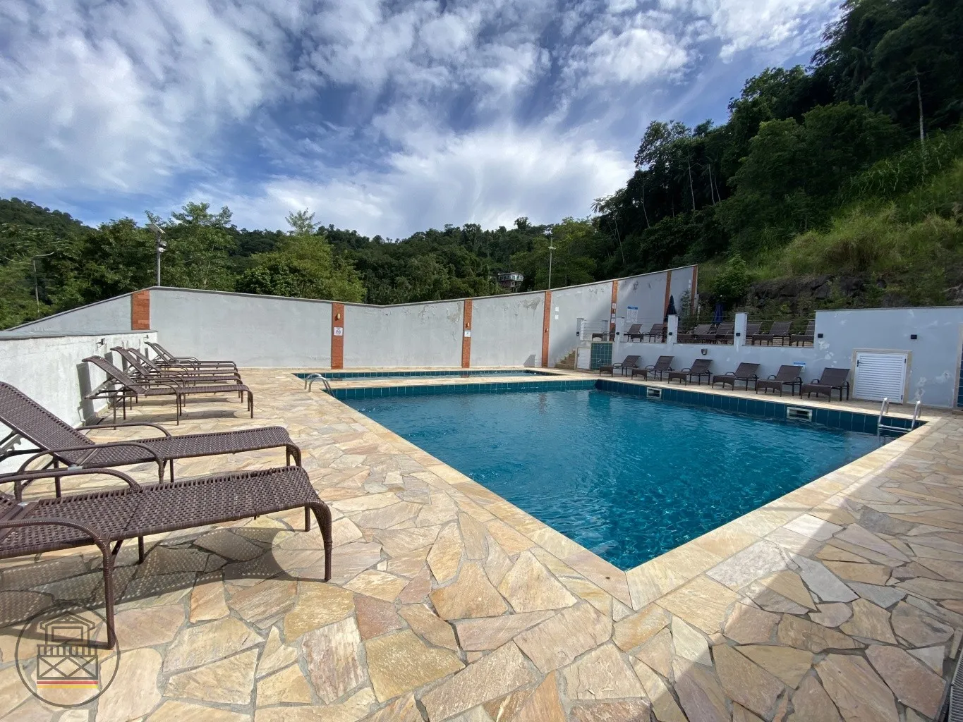 Apartamento com 3 quartos sendo 1 suite em condominio completo em Blumenau, excelente custo benefício! - foto 1