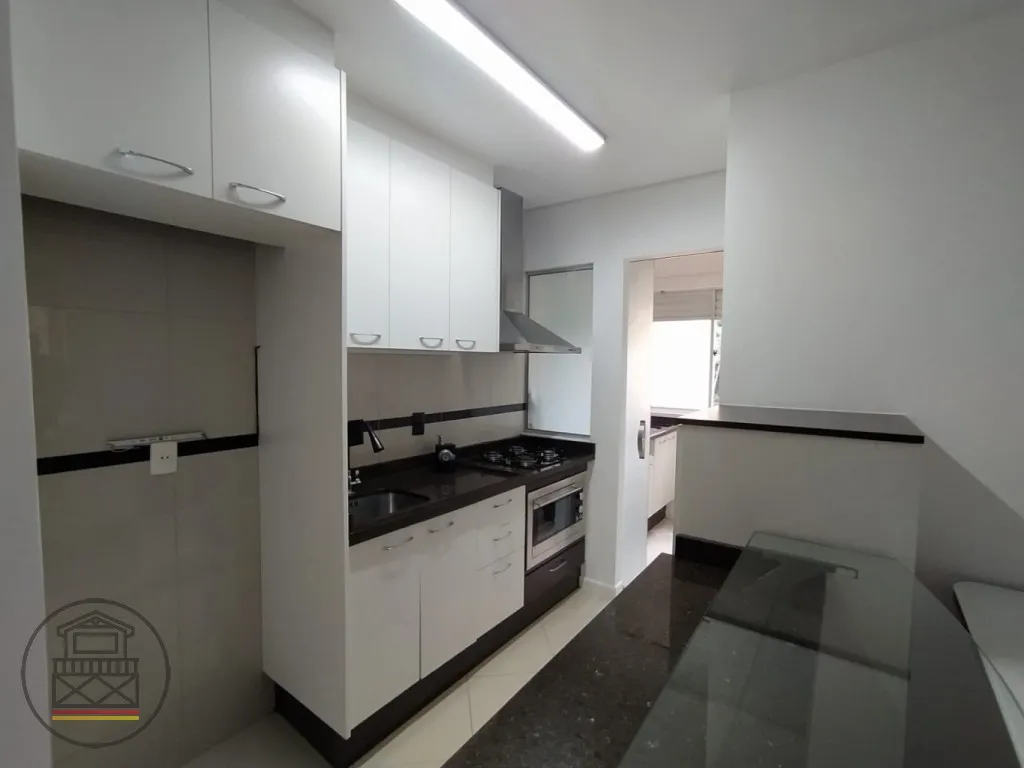 Apartamento semi-mobiliado, bairro Água Verde! — foto 5