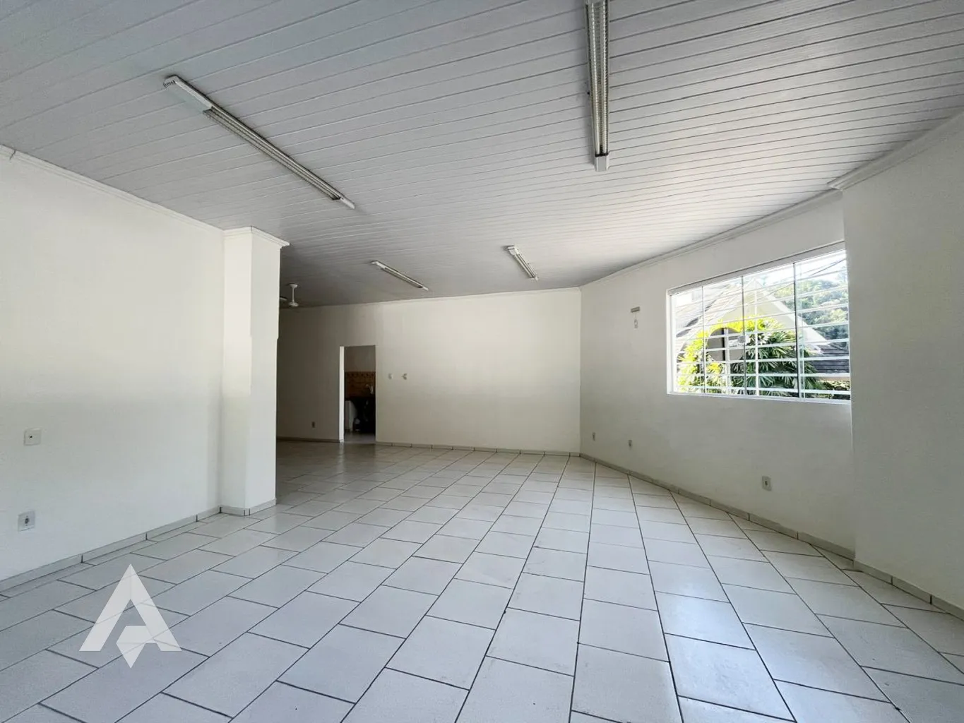 Loja térrea para locação por R$4.500,00 - Bairro Bom Retiro - Blumenau/SC — foto 5